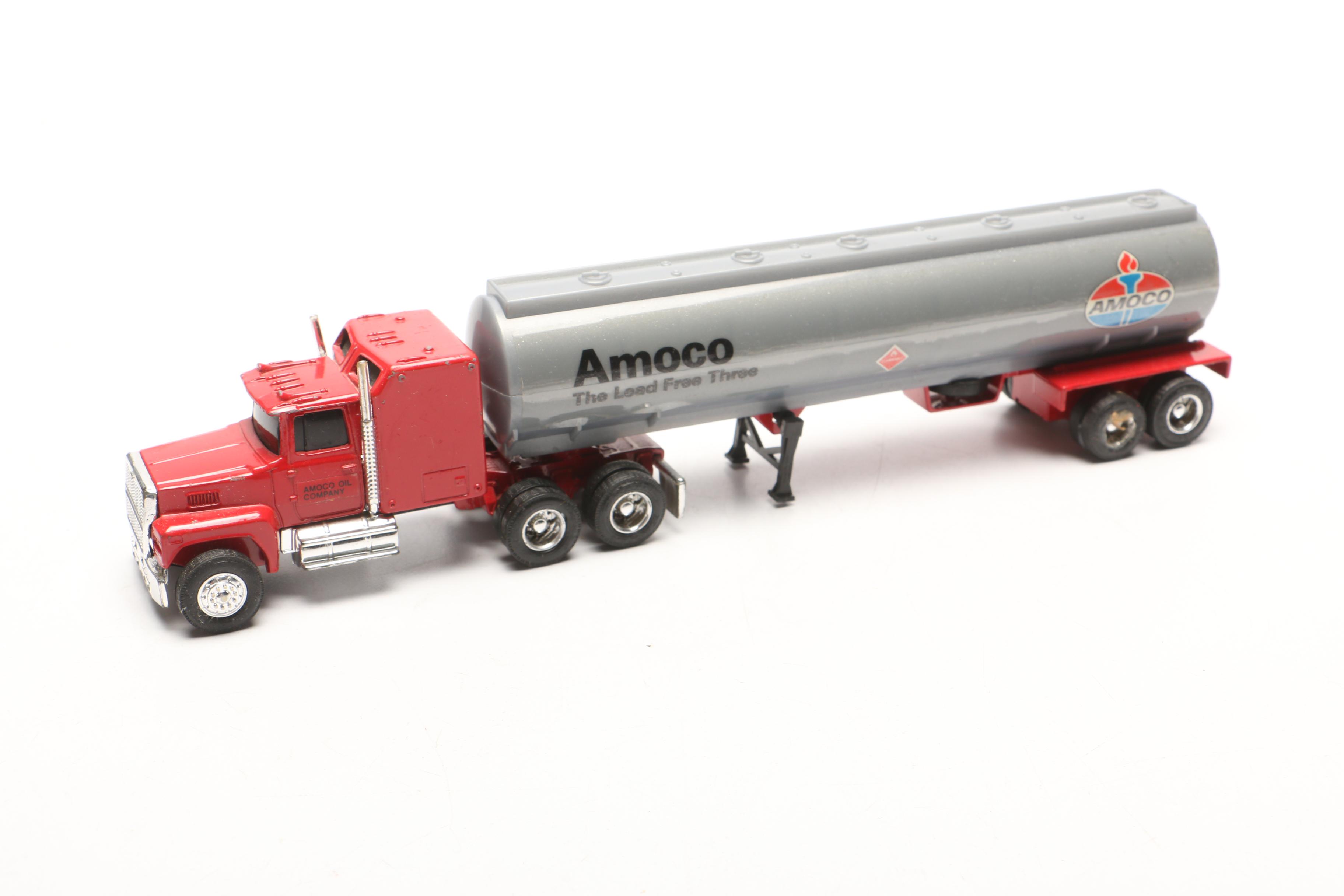 Maisto and Amoco Tanker Die-Cast Cars From "The Old Man & The Gun"