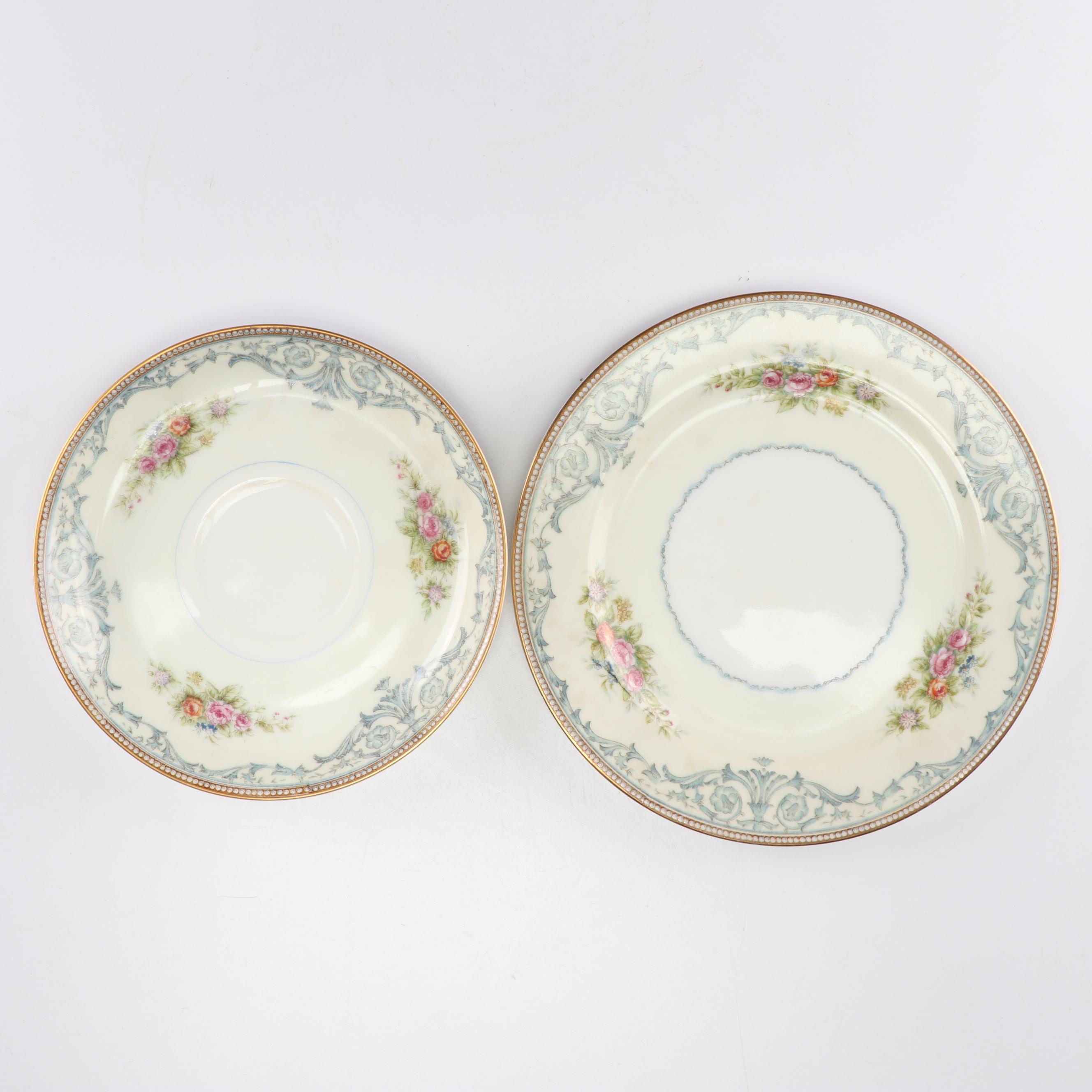 Kingsley (Japan) "Duchess" Porcelain Dinnerware Service of Twelve