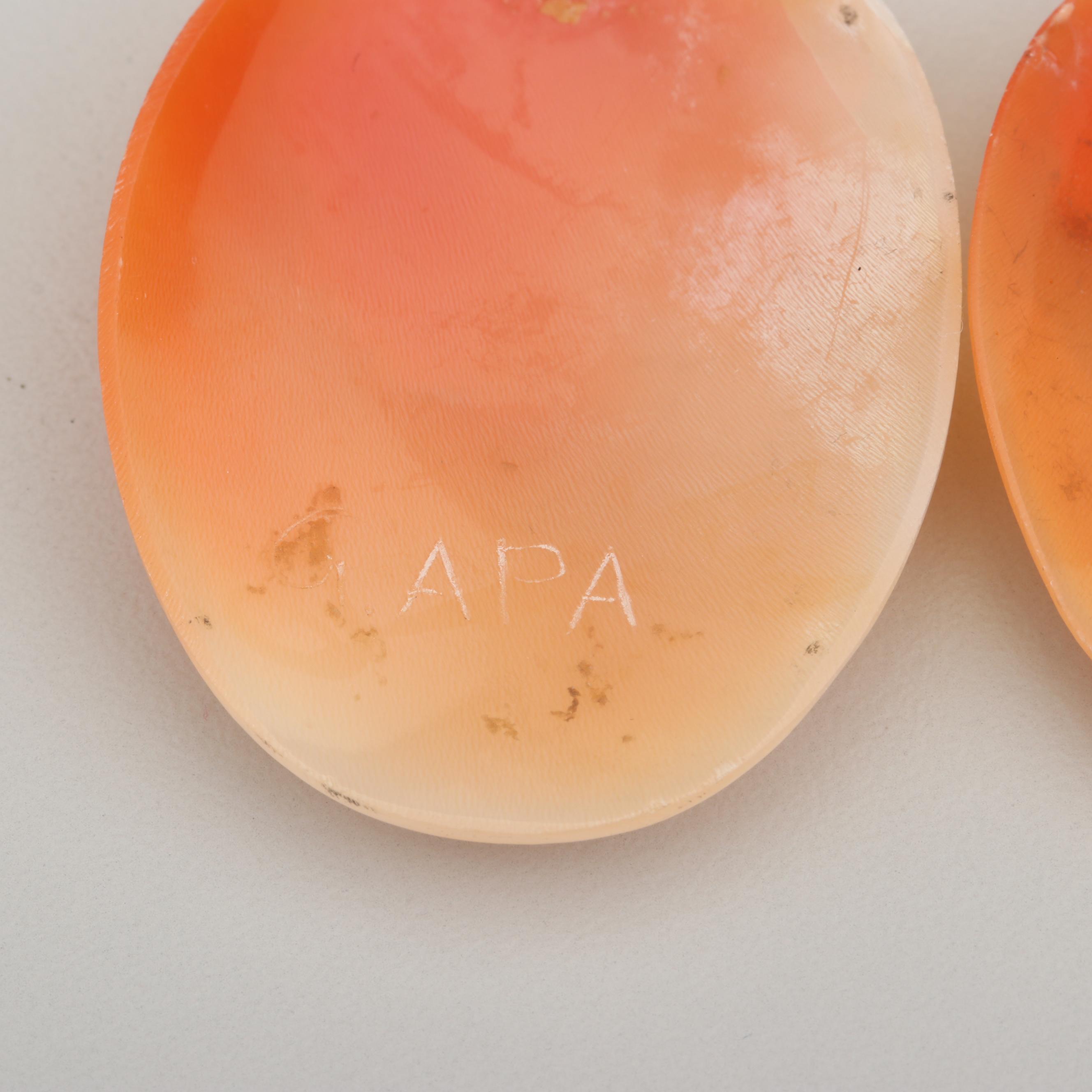 Loose Carved Shell Cameos Including Habille