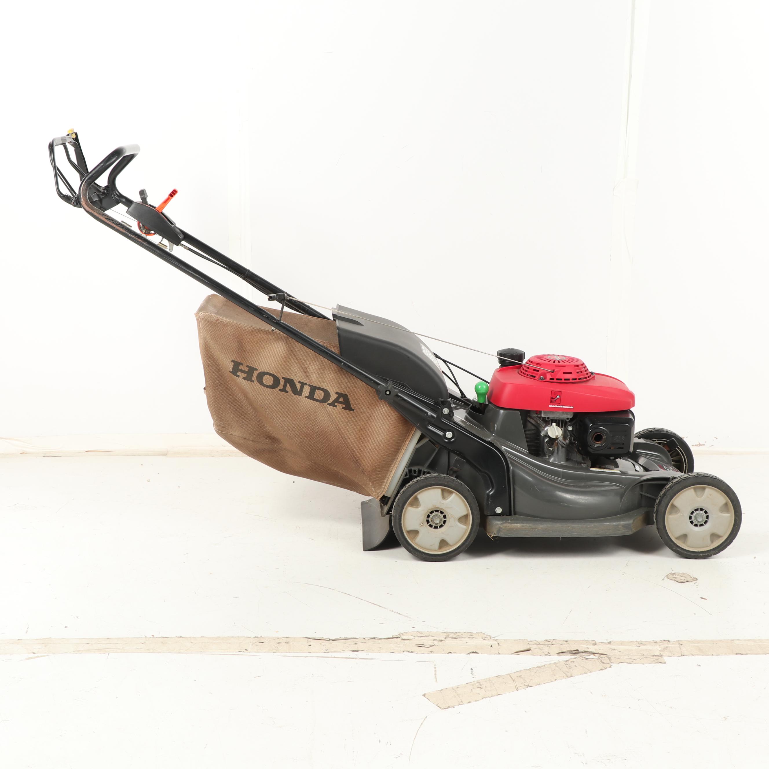 Honda HRX 217 Versamow 4-In-1 21" Deck Lawnmower