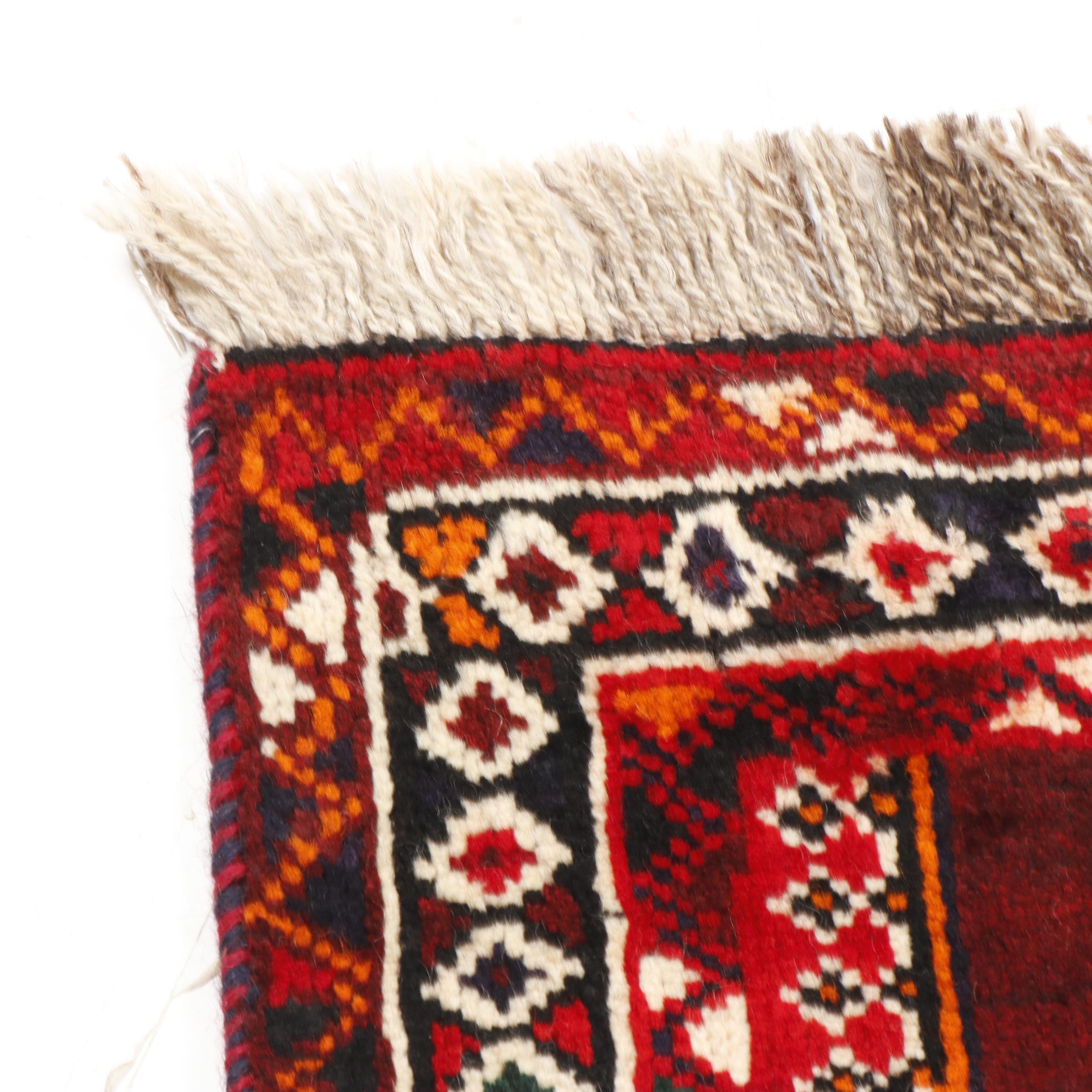 Hand-Knotted Qashqai Wool Pictorial Area Rug