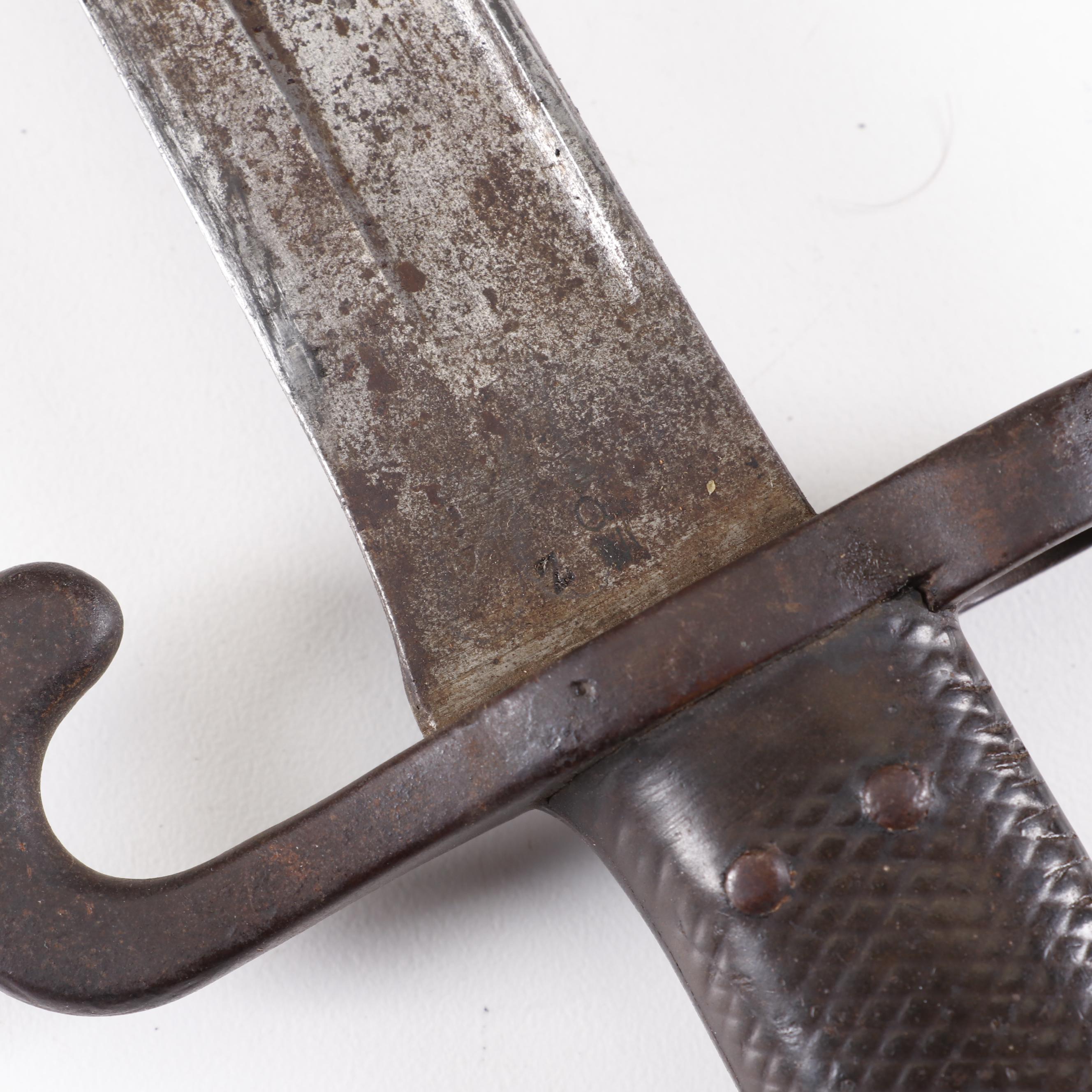 WWII Edged Weapons Featuring U.S. M1 Garand Bayonet