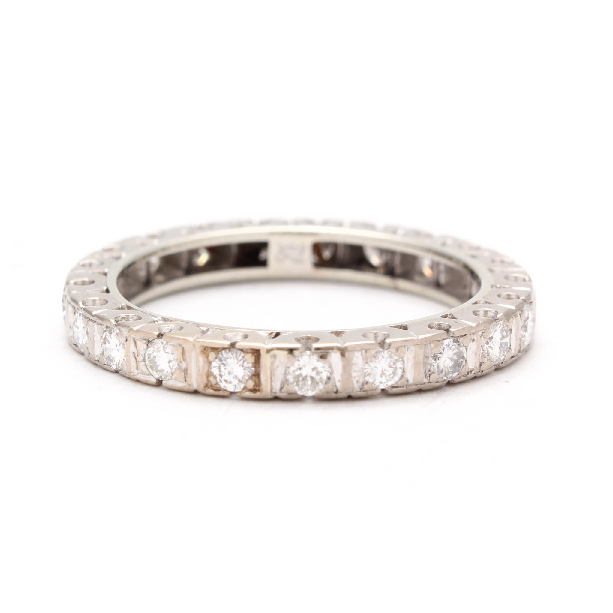18K White Gold Diamond Eternity Band Ring