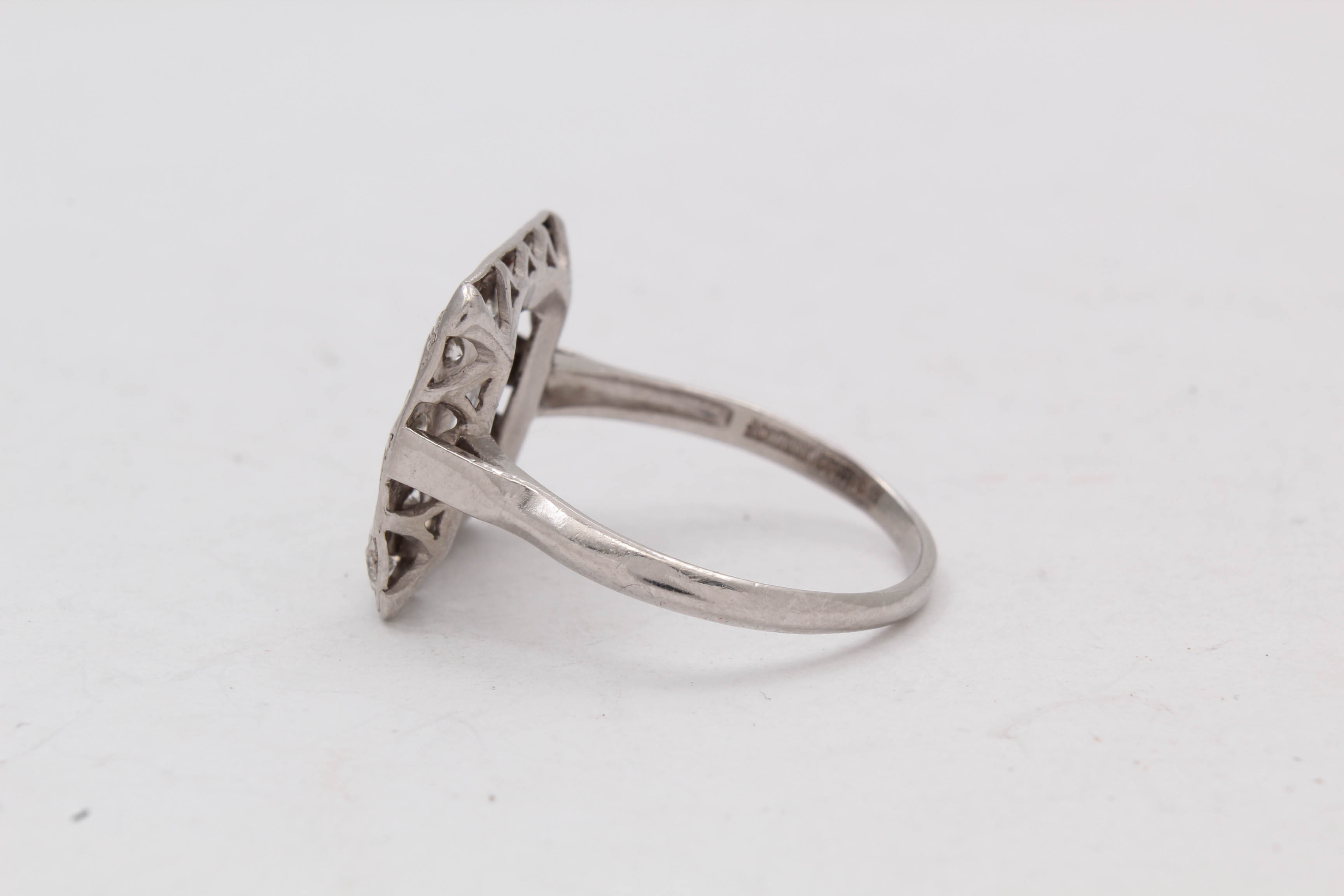 Vintage Art Deco Platinum Diamond Ring