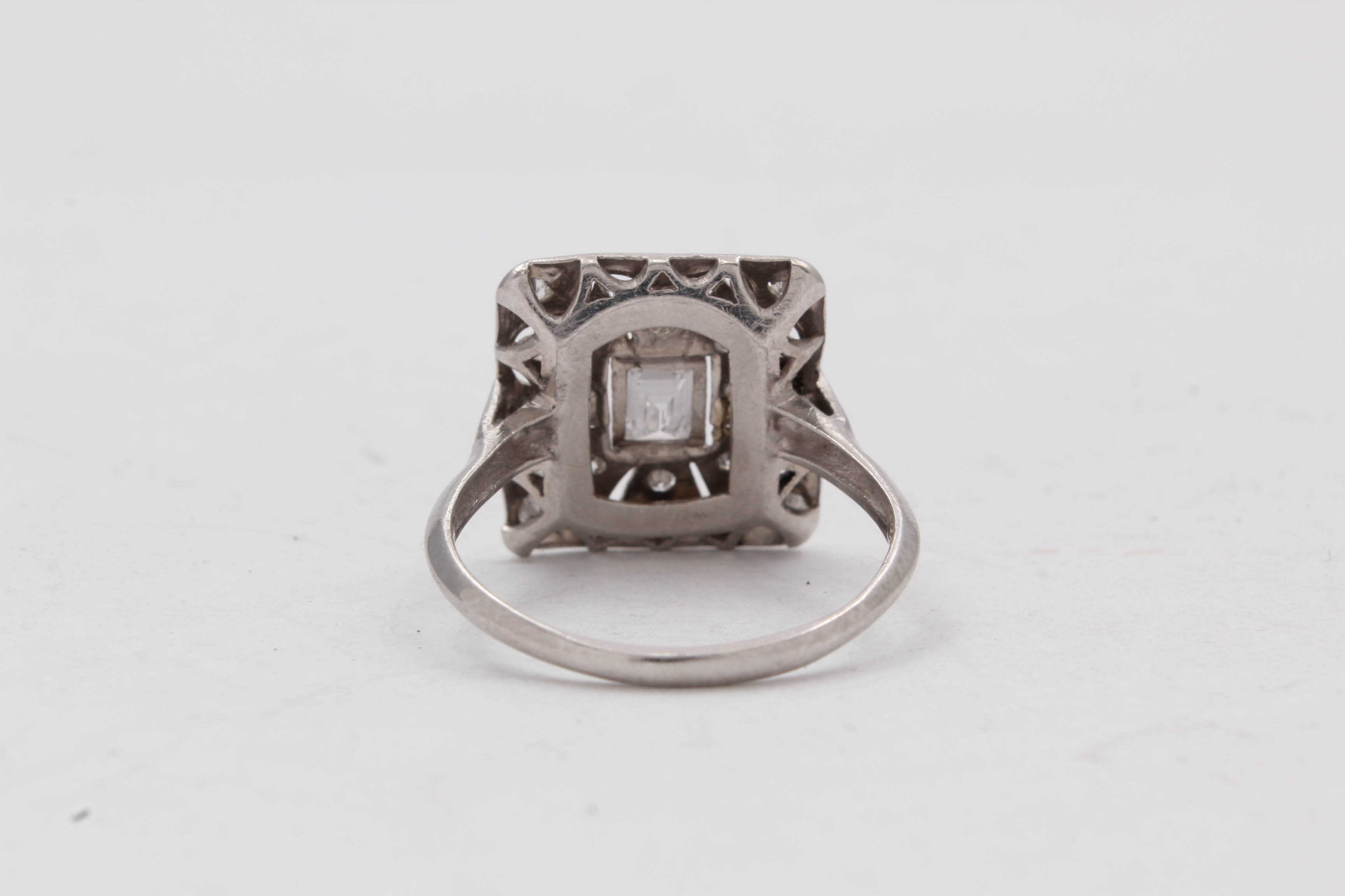 Vintage Art Deco Platinum Diamond Ring