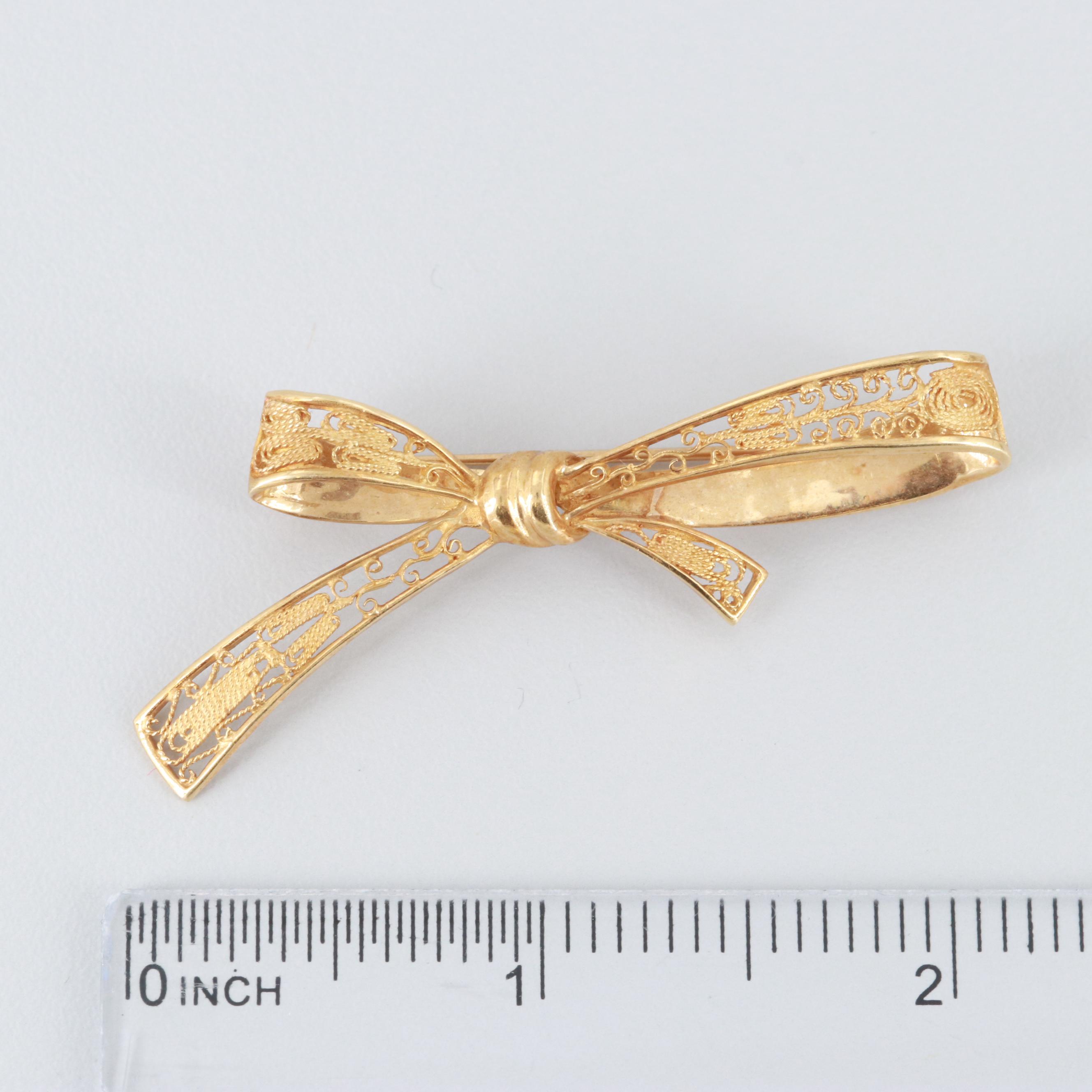 Vintage 18K Yellow Gold Filigree Bow Brooch