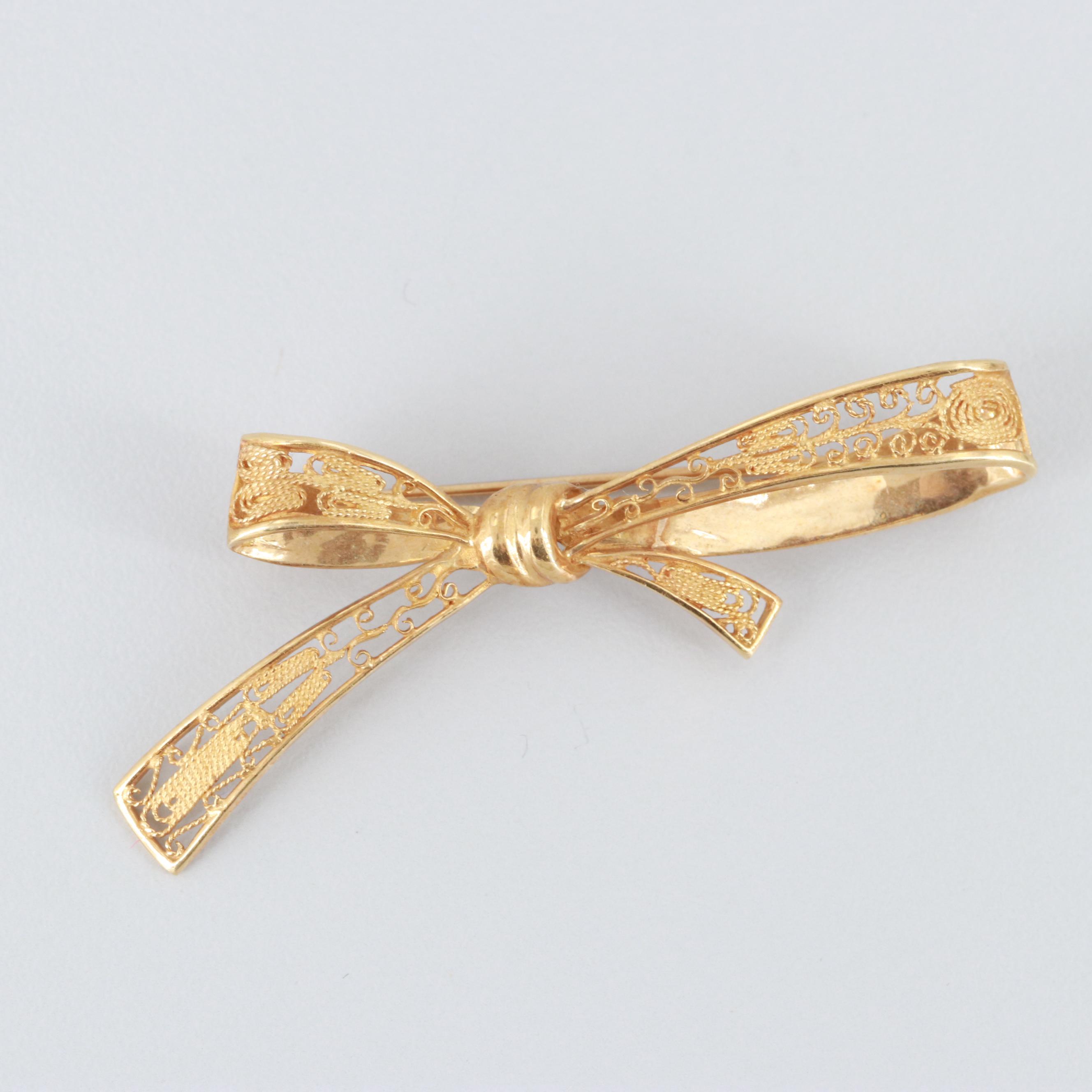 Vintage 18K Yellow Gold Filigree Bow Brooch