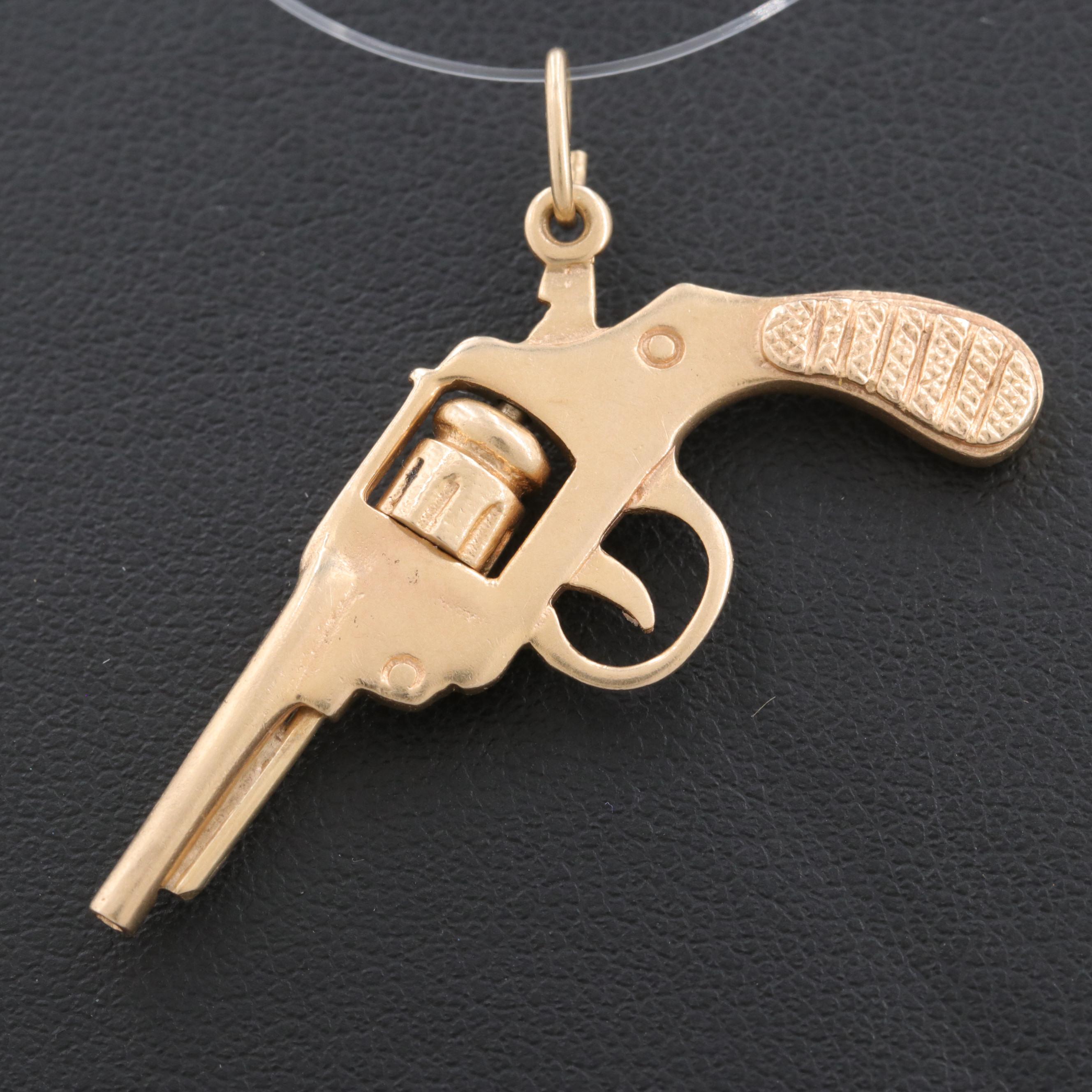 14K Yellow Gold Articulated Revolver Pendant