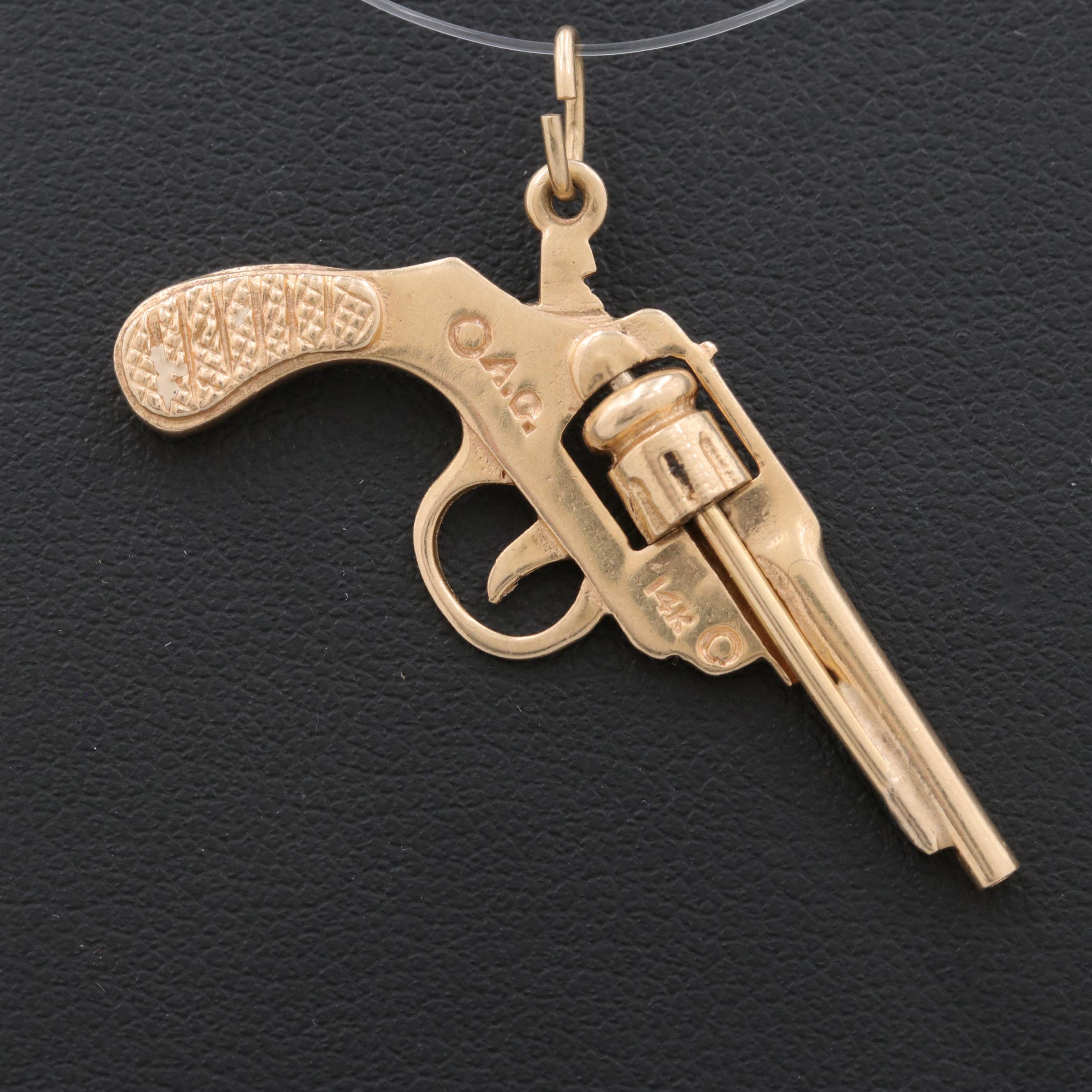 14K Yellow Gold Articulated Revolver Pendant