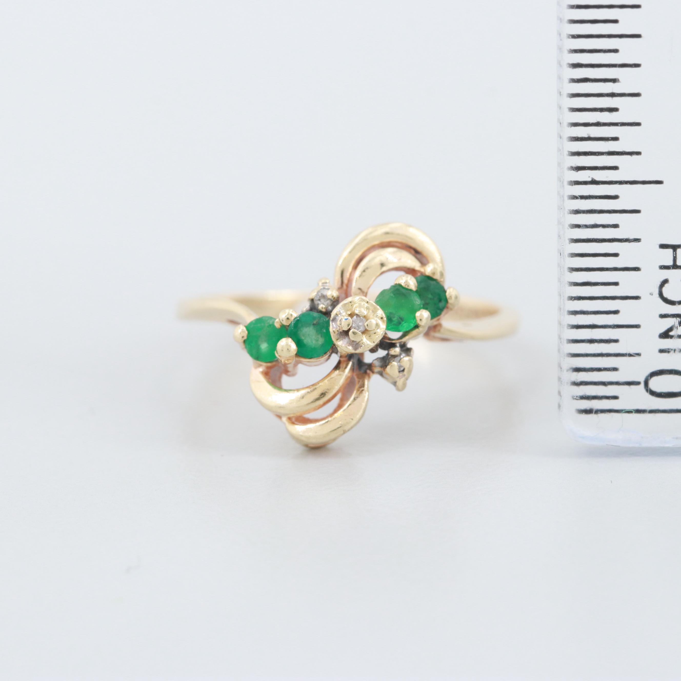 10K Yellow Gold Diamond and Emerald Ring