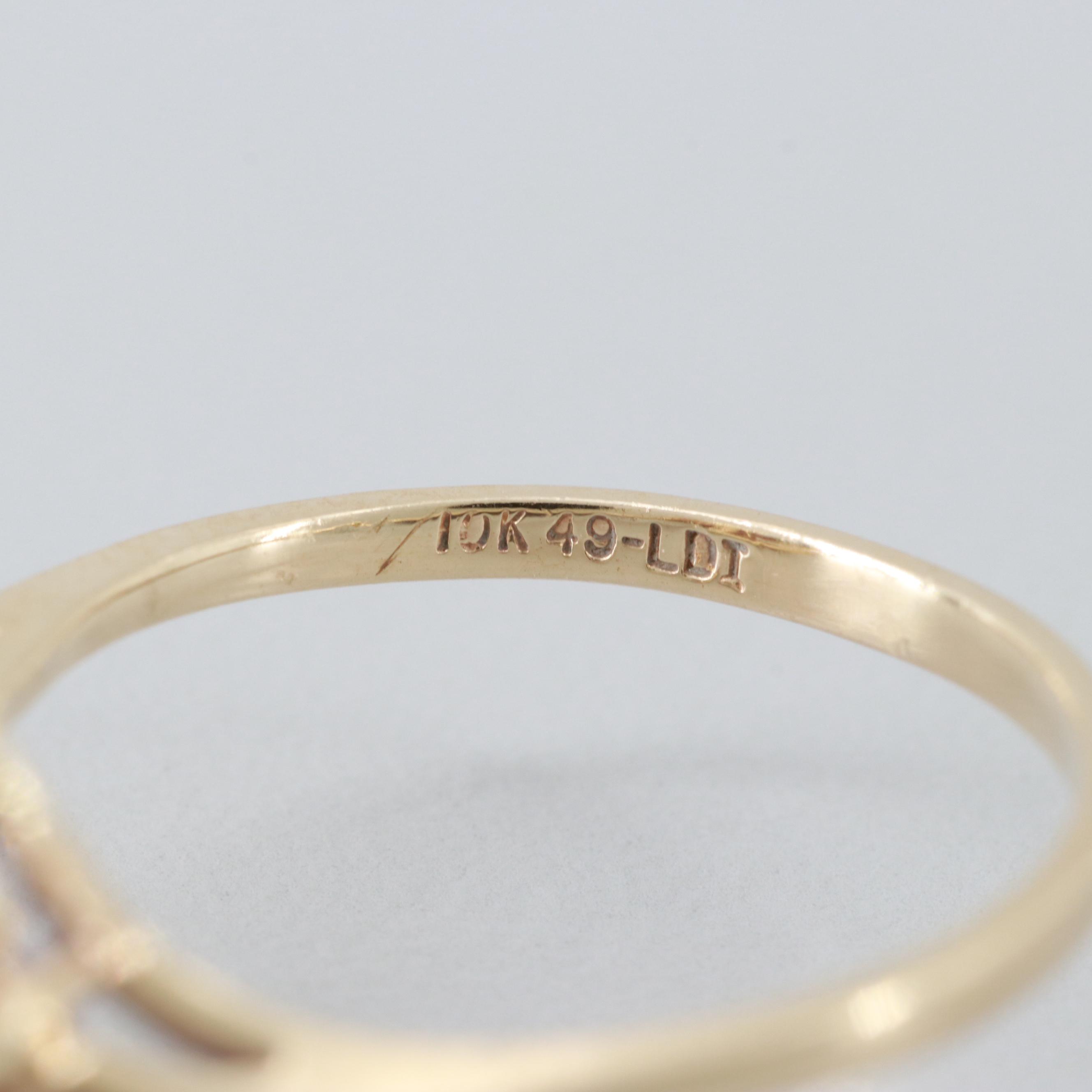 10K Yellow Gold Diamond and Emerald Ring