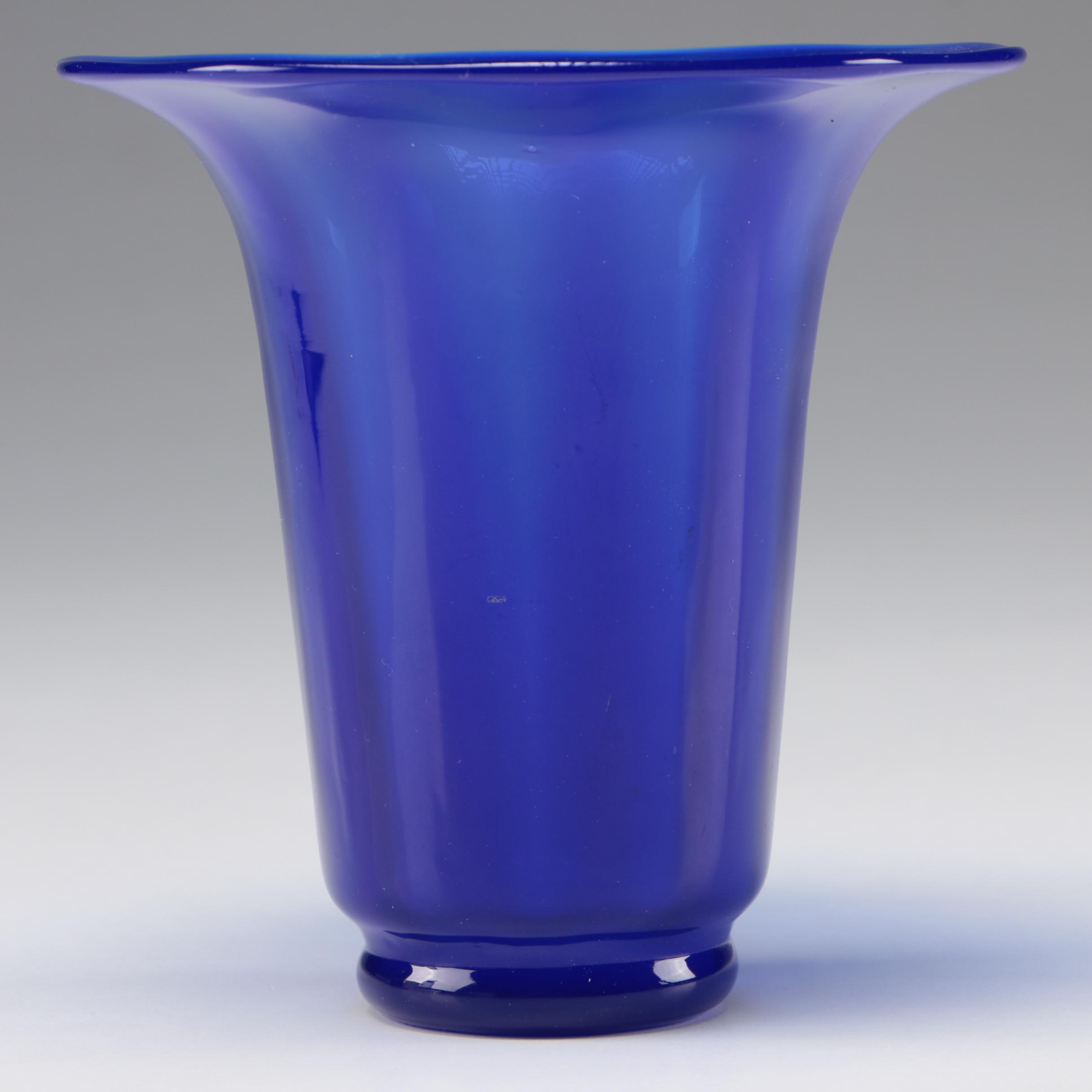 Steuben Dark Blue Jade Optic Ribbed Art Glass Vase by F. Carder, 1903-1933
