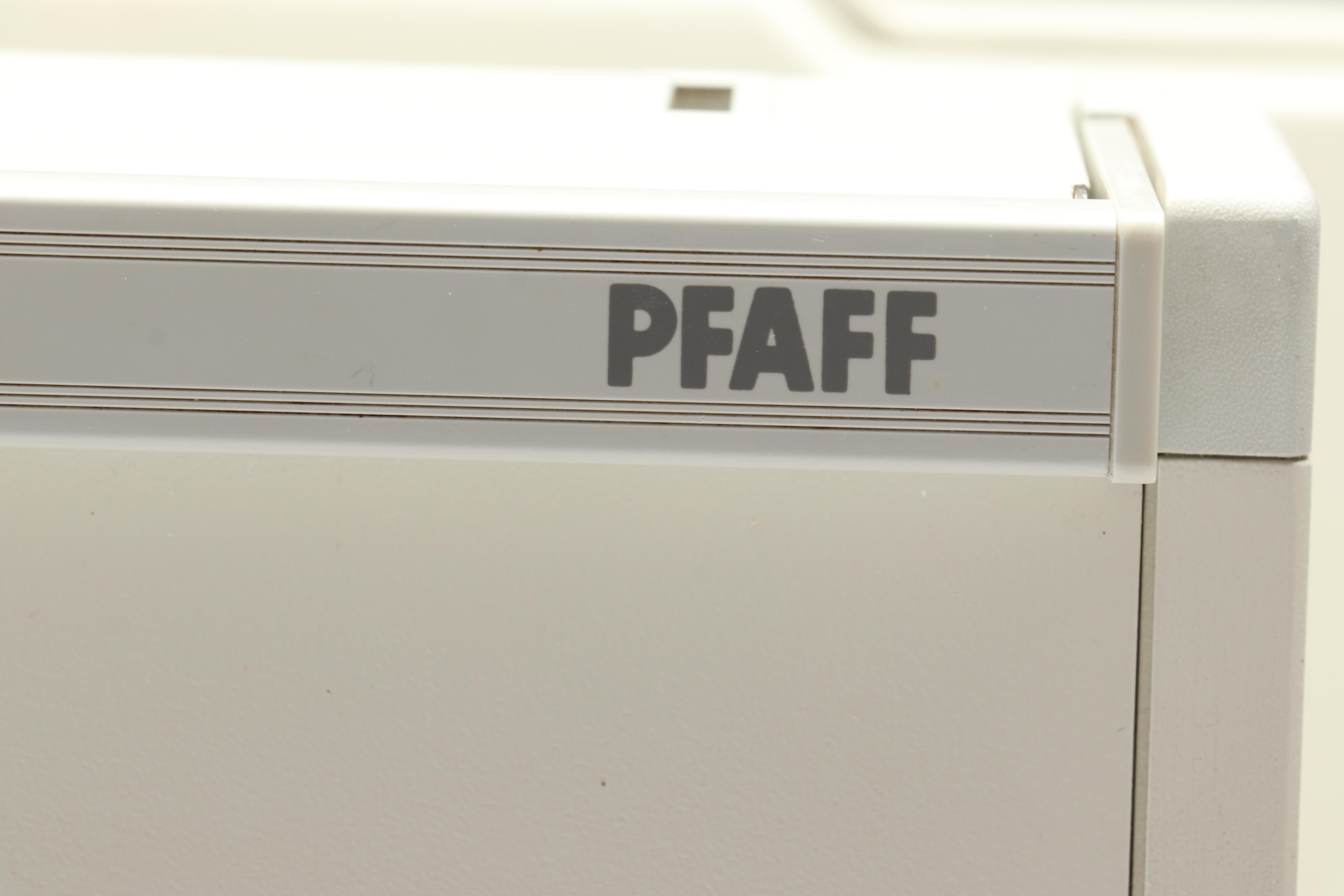 PFAFF Creative 1473 CD Sewing Machine