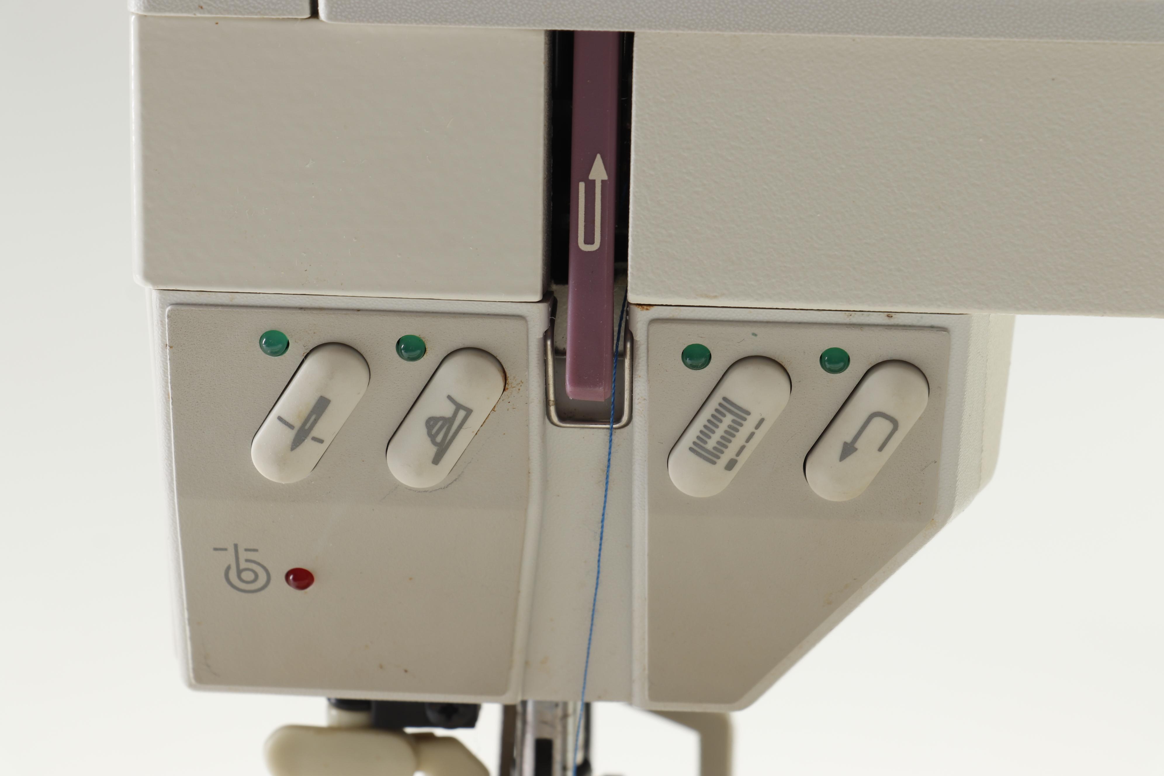 PFAFF Creative 1473 CD Sewing Machine