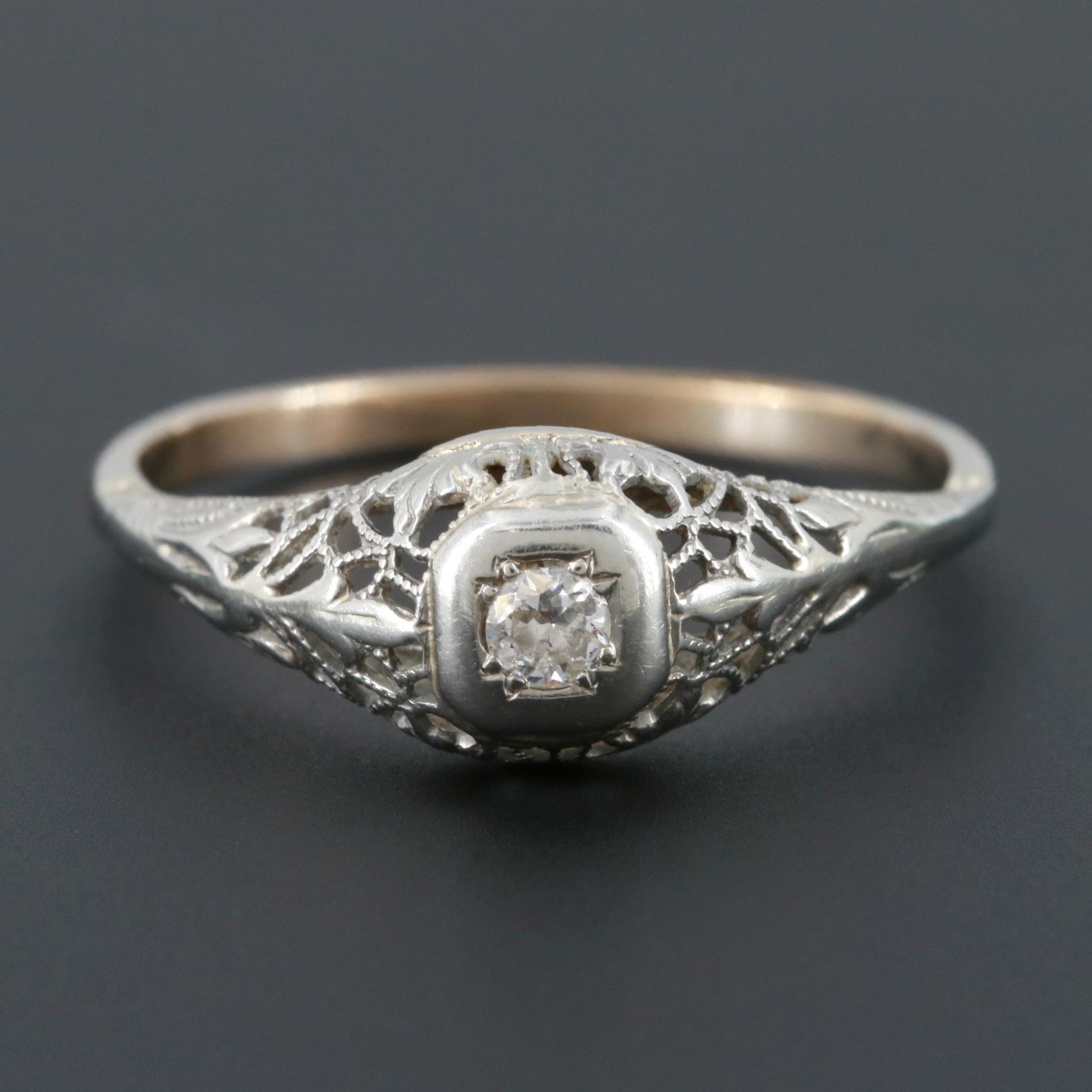 Vintage 14K White Gold Diamond Ring