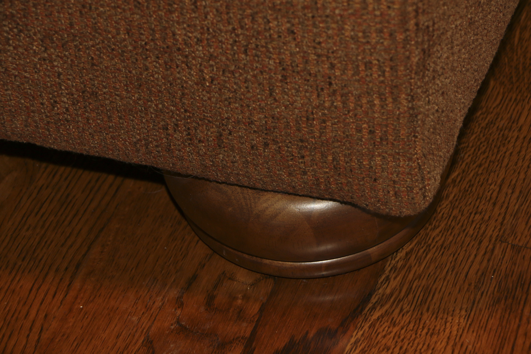 Mayo Furniture Contemporary Upholstered Sofa