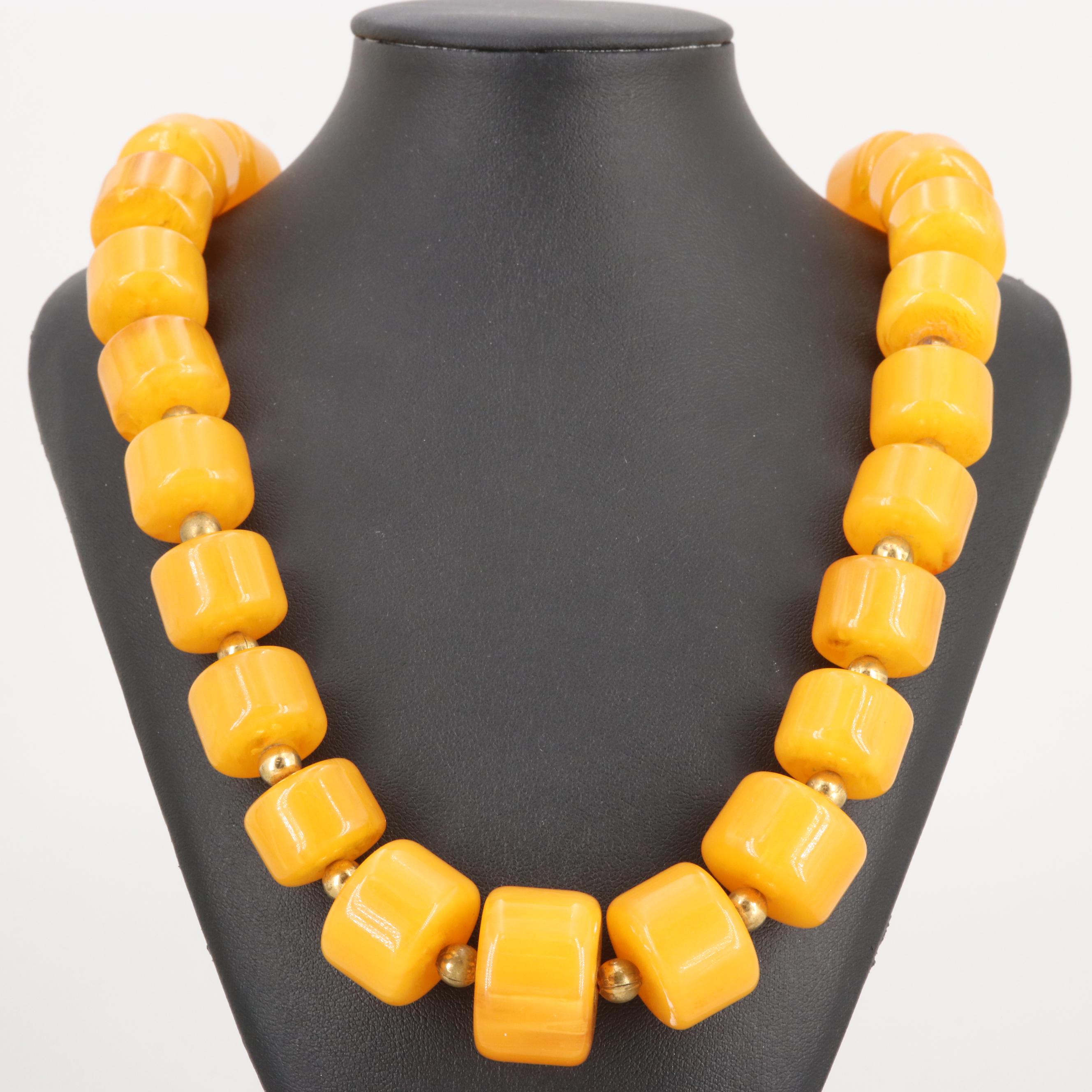 Vintage Bakelite Bead Necklace