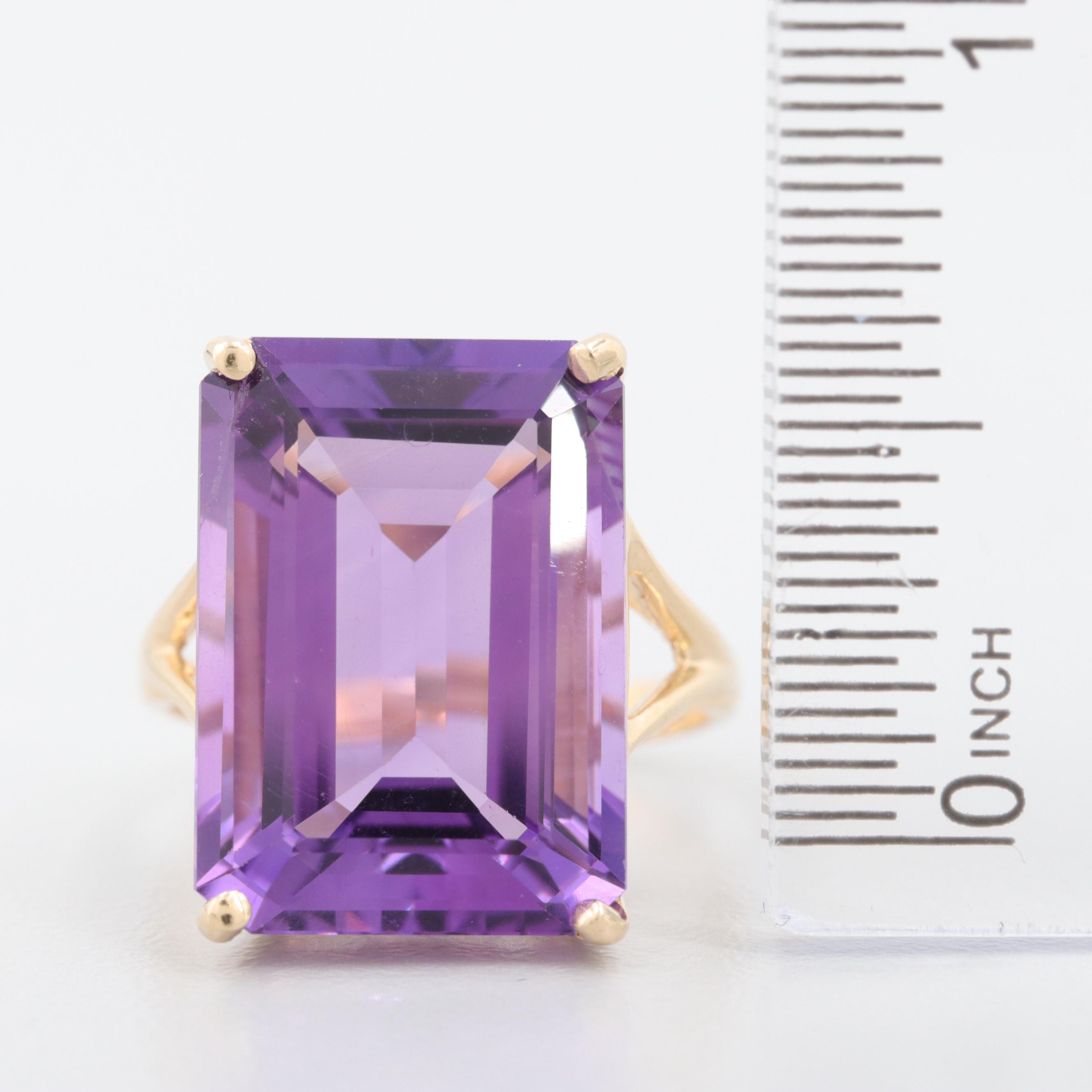 14K Yellow Gold 12.96 CT Amethyst Ring