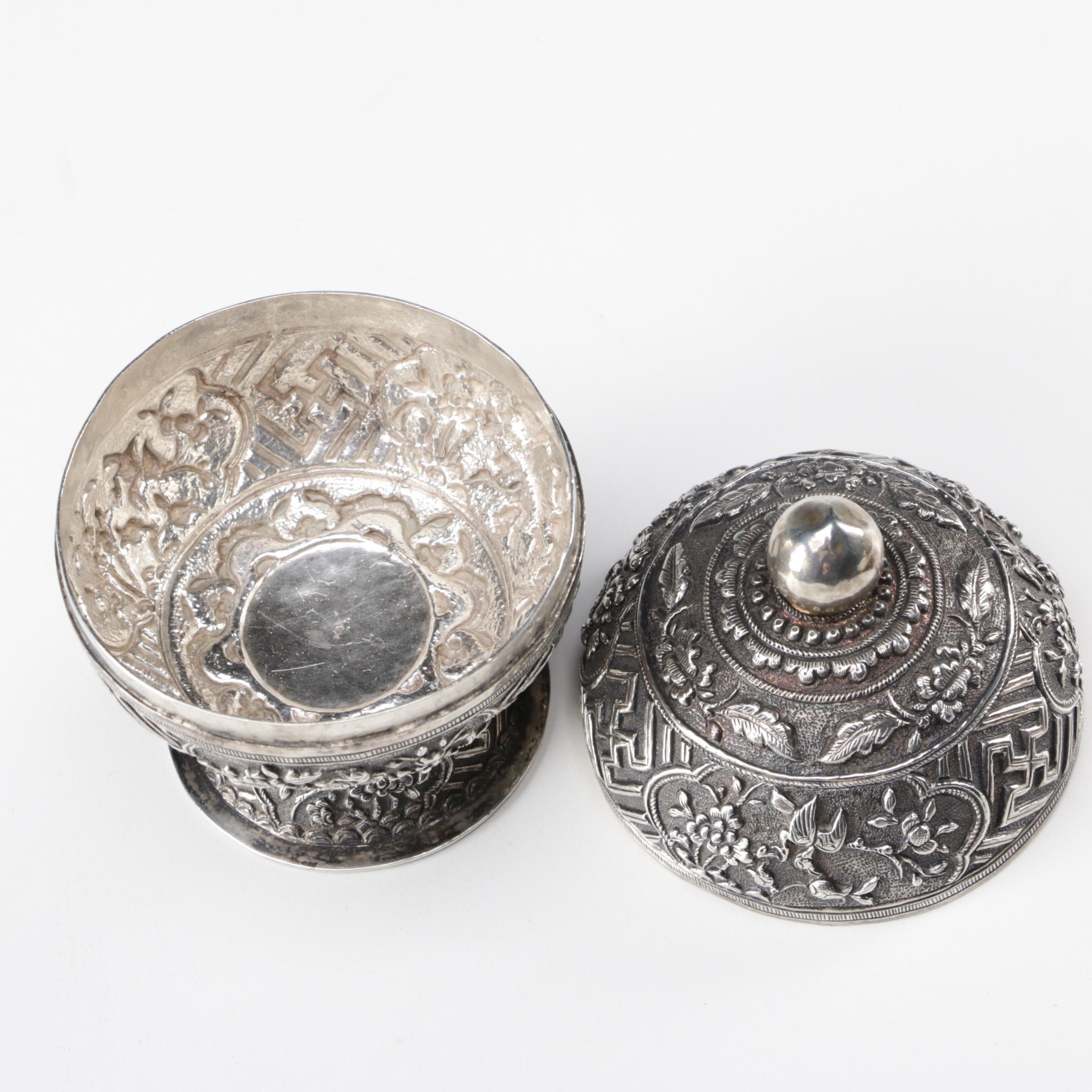 Straits Chinese Silver Dou-Form Jar with Floral Motif, Qing Dynasty