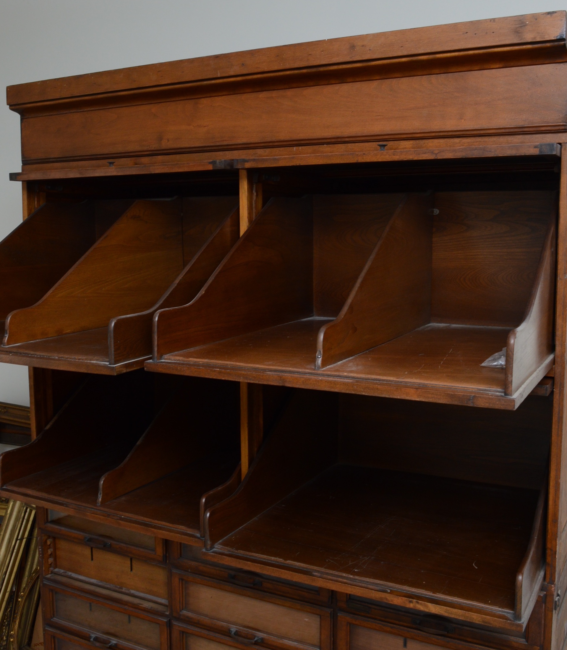 Early Arrow Shirt Display Cabinet