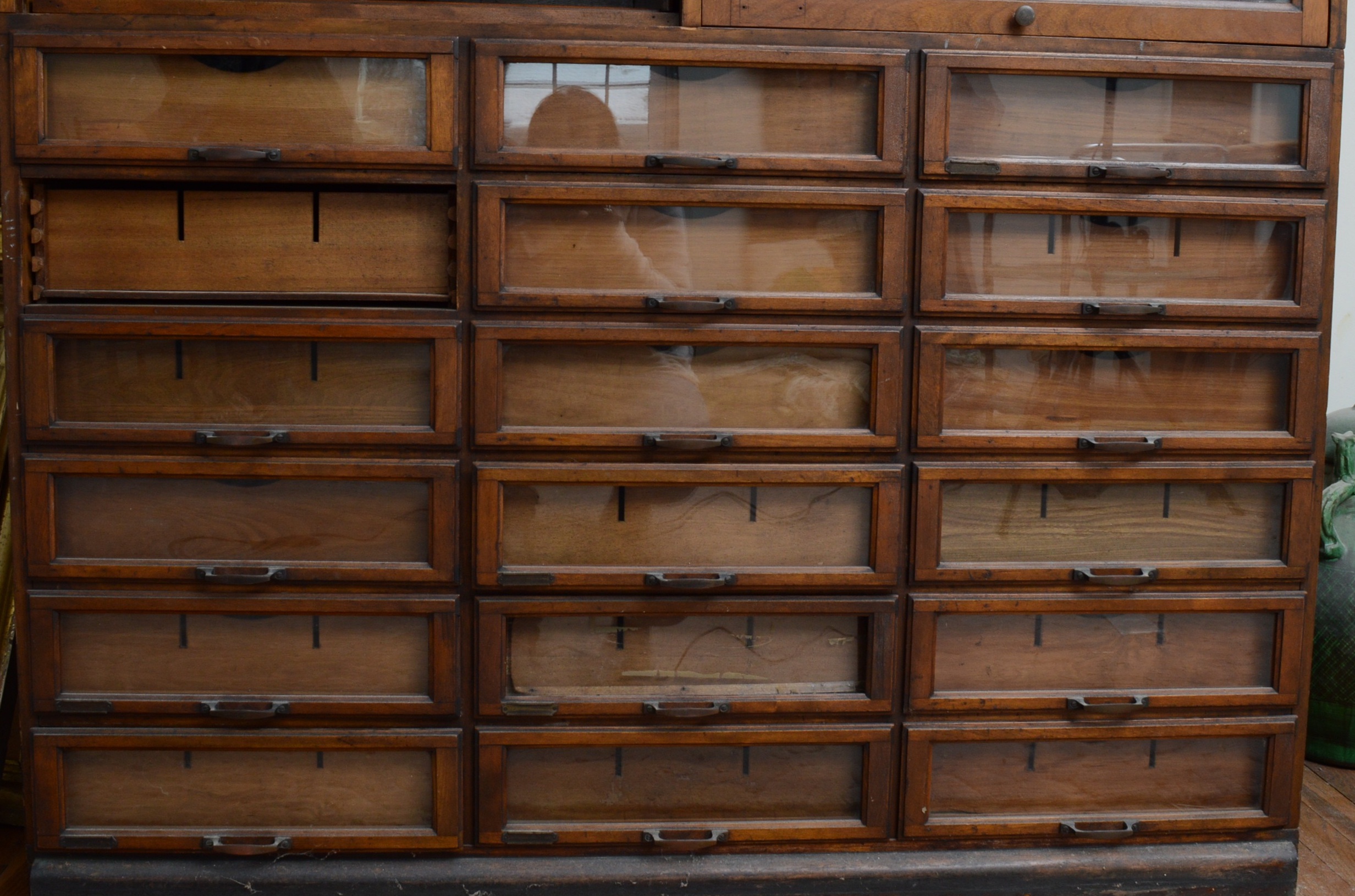 Early Arrow Shirt Display Cabinet