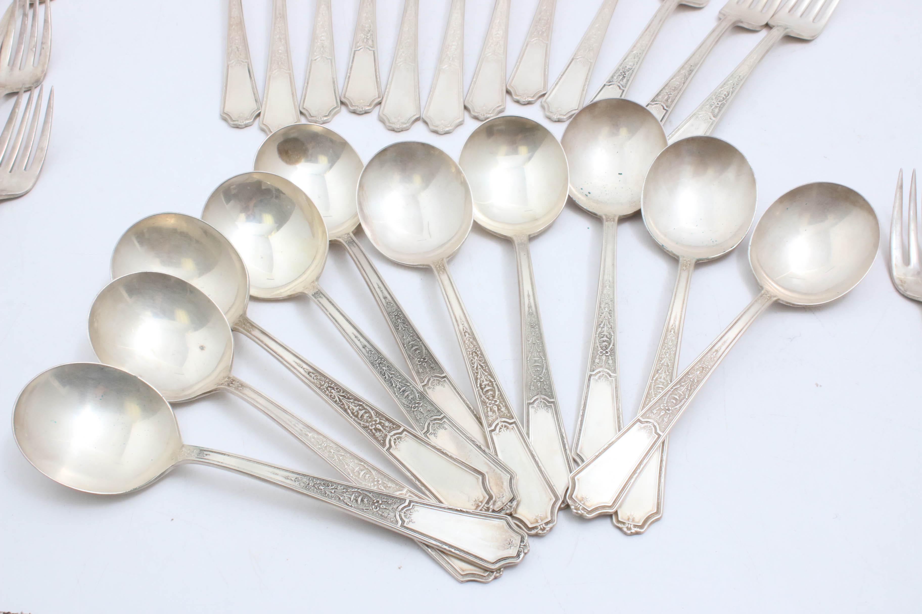 Vintage Rogers Bros. Silver Plated "Ancestral" Flatware Set