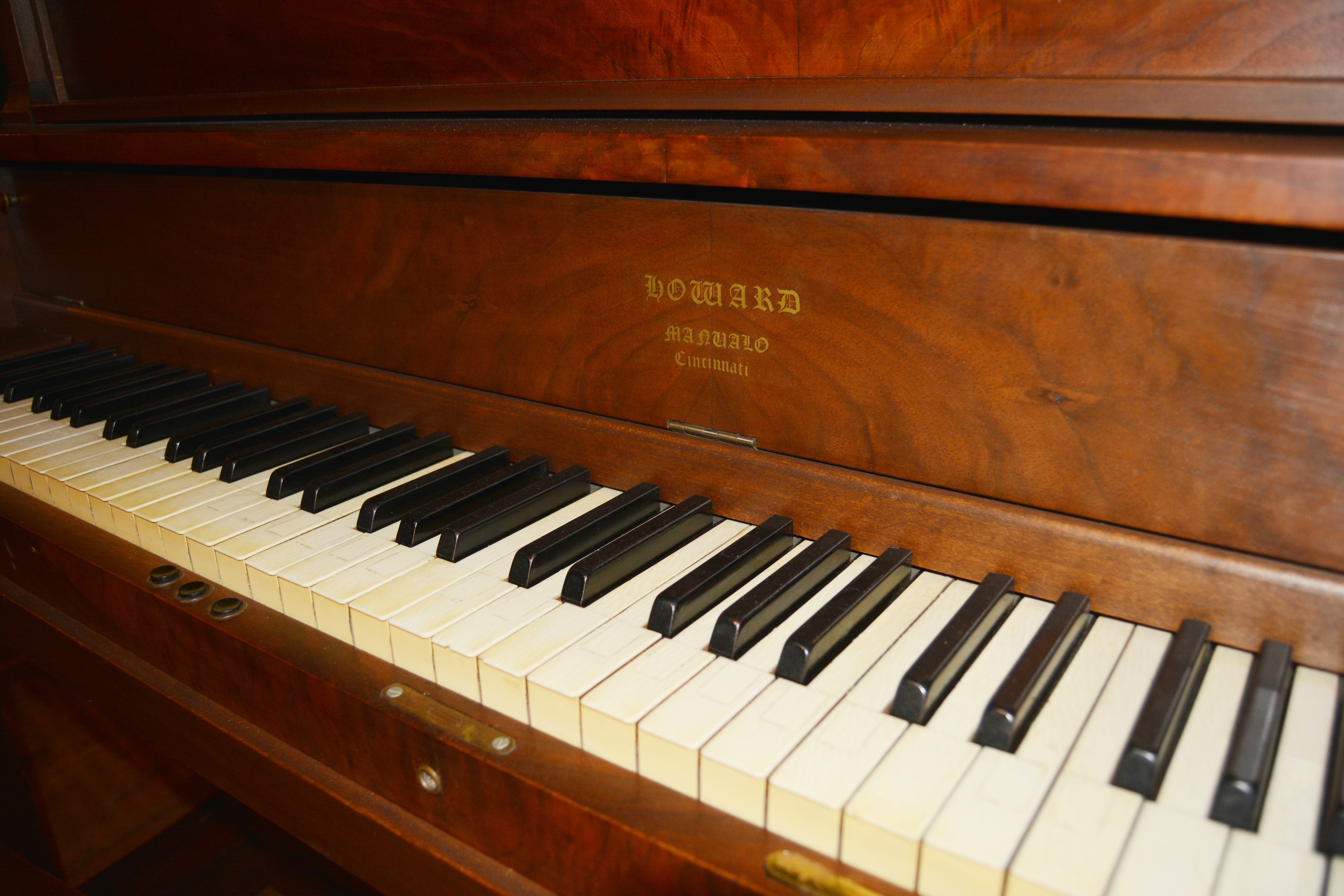 Howard Manualo Player Piano by Baldwin and Bench, Circa 1920s