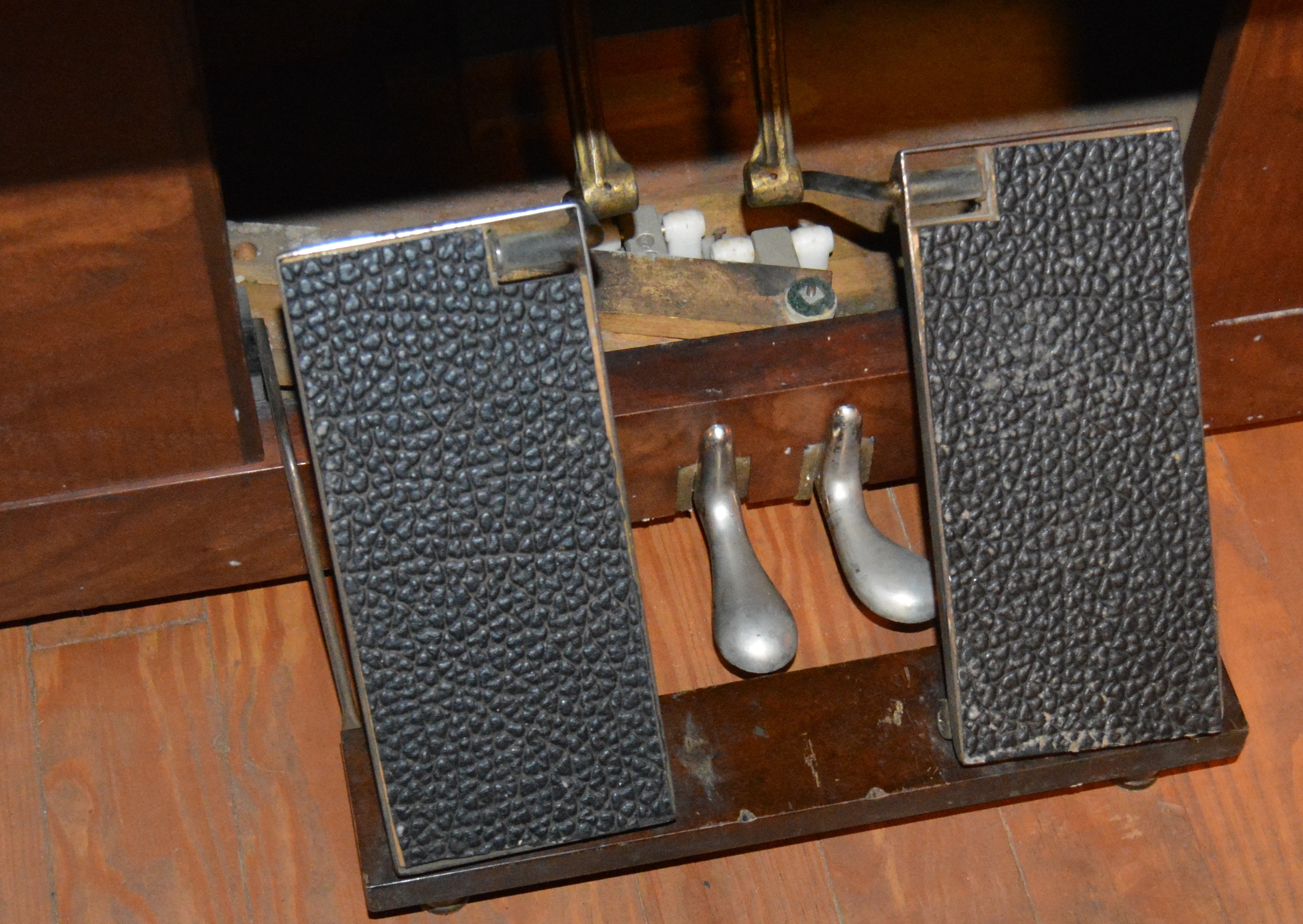 Howard Manualo Player Piano by Baldwin and Bench, Circa 1920s