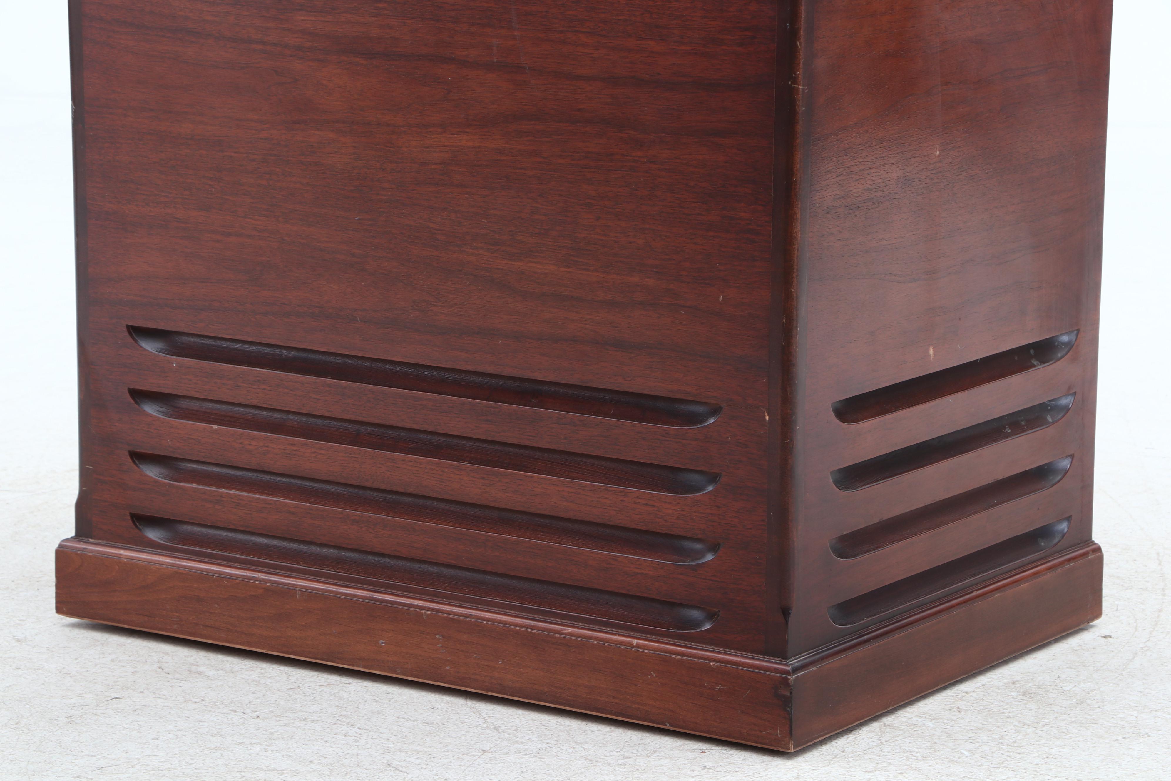 Leslie Mahogany Veneer Organ Speaker