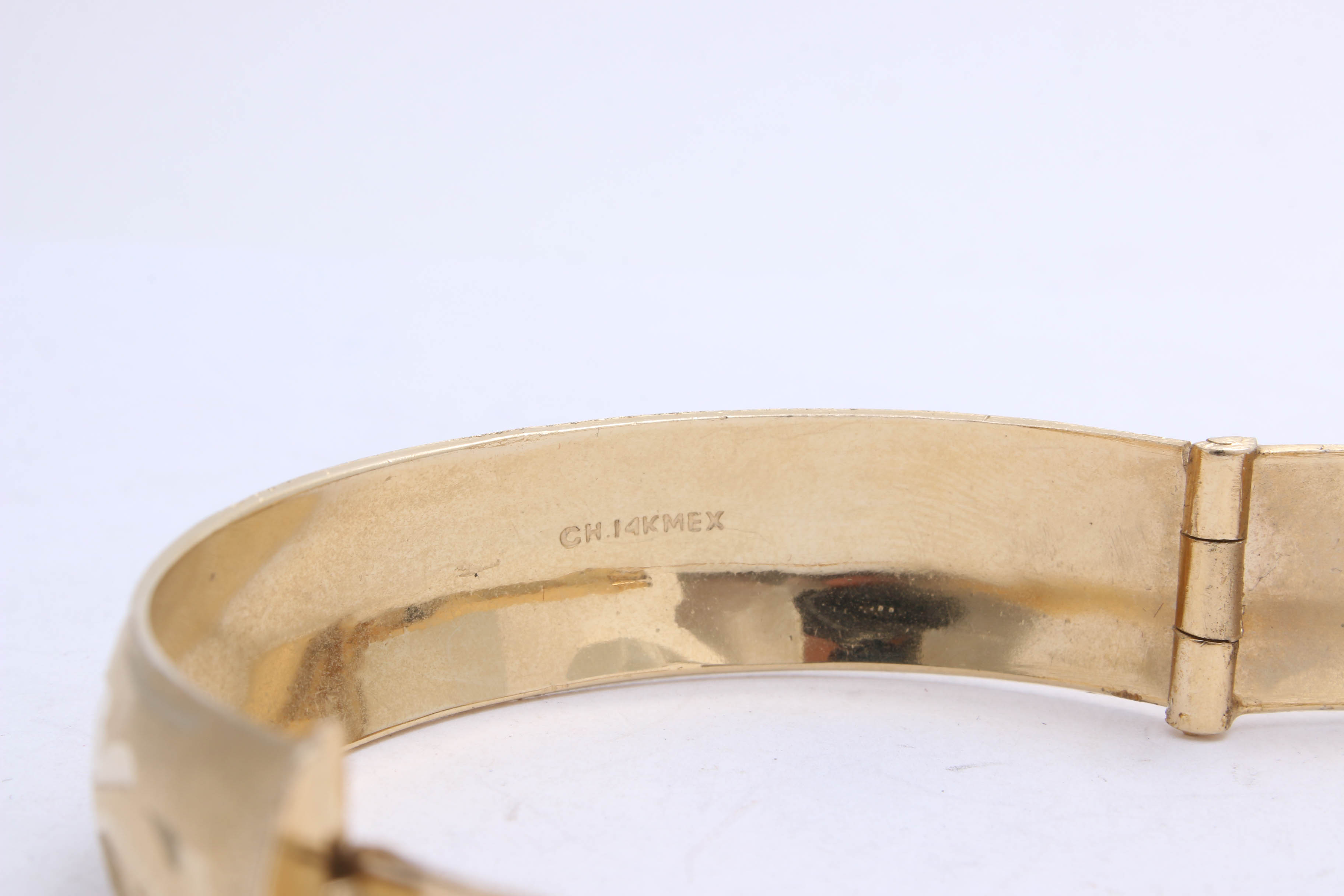 14K Yellow Gold Etched Bangle Bracelet