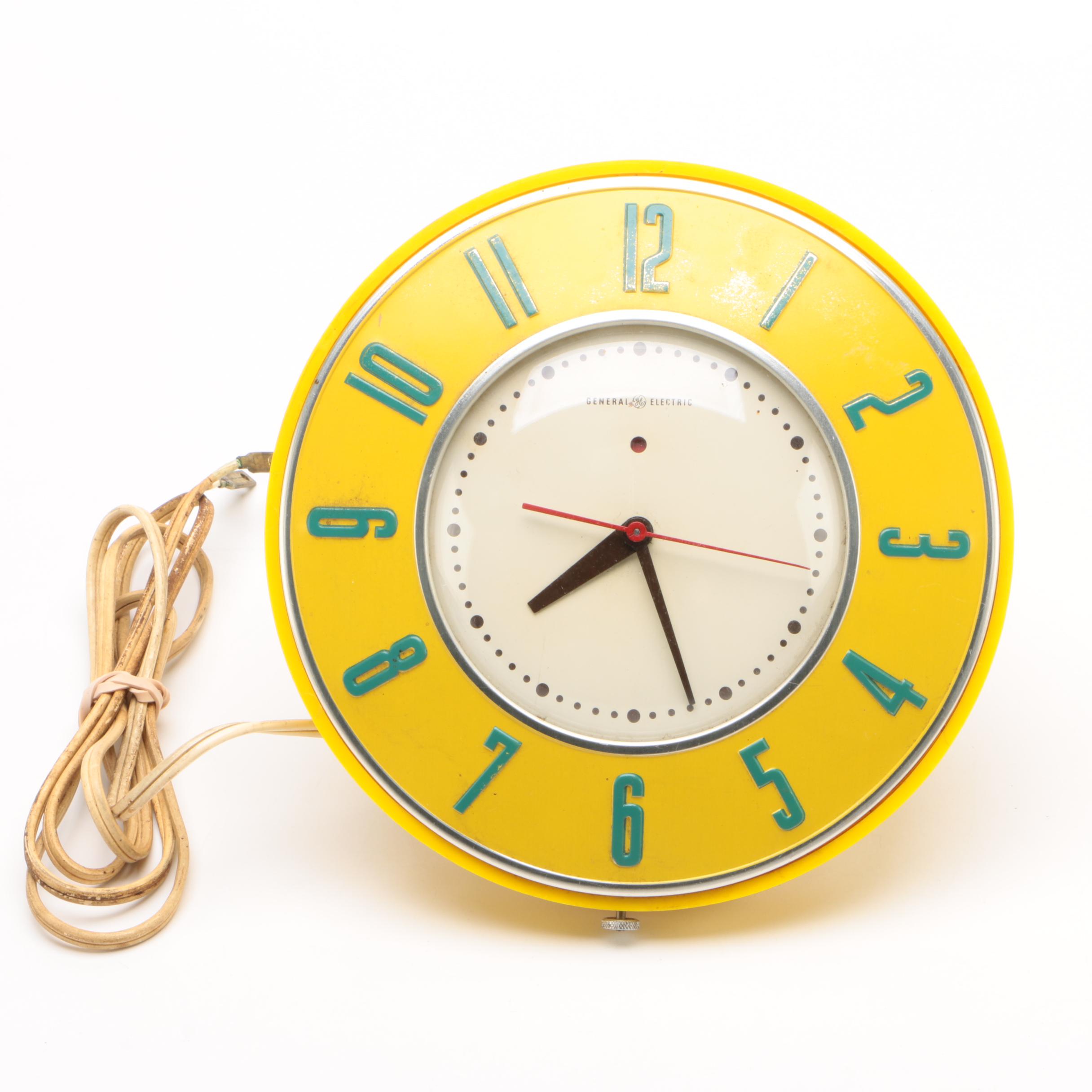 General Electric Model 2H29 Kitchen Wall Clock, Mid-Century