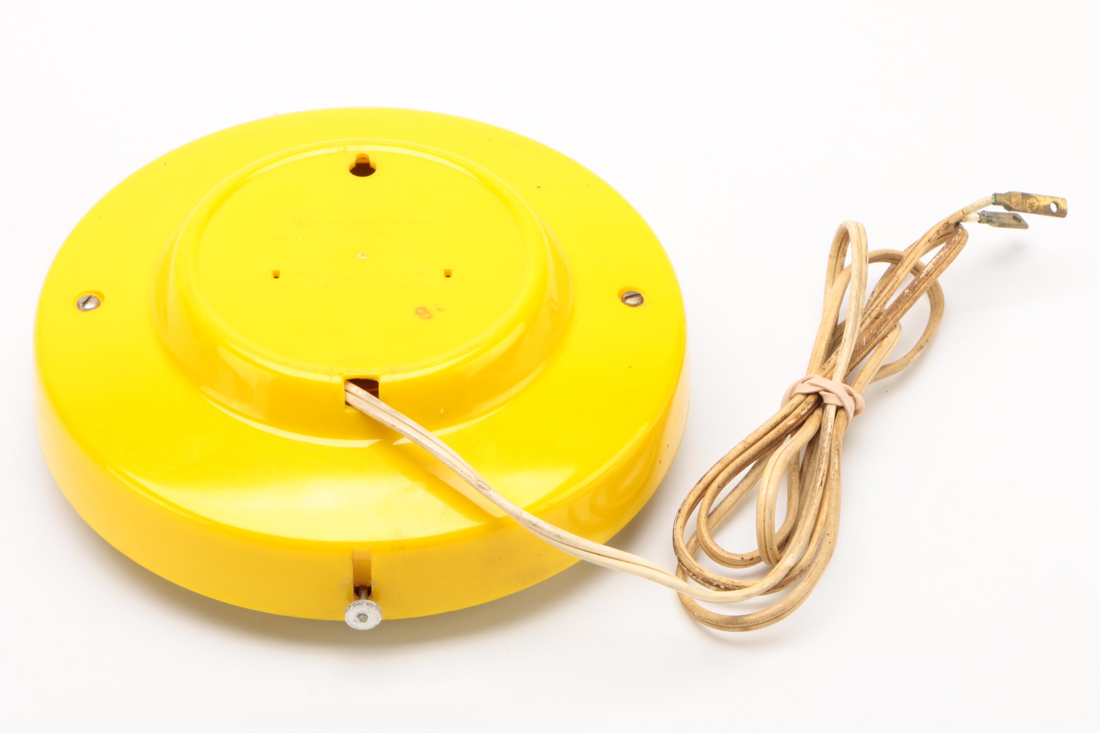 General Electric Model 2H29 Kitchen Wall Clock, Mid-Century