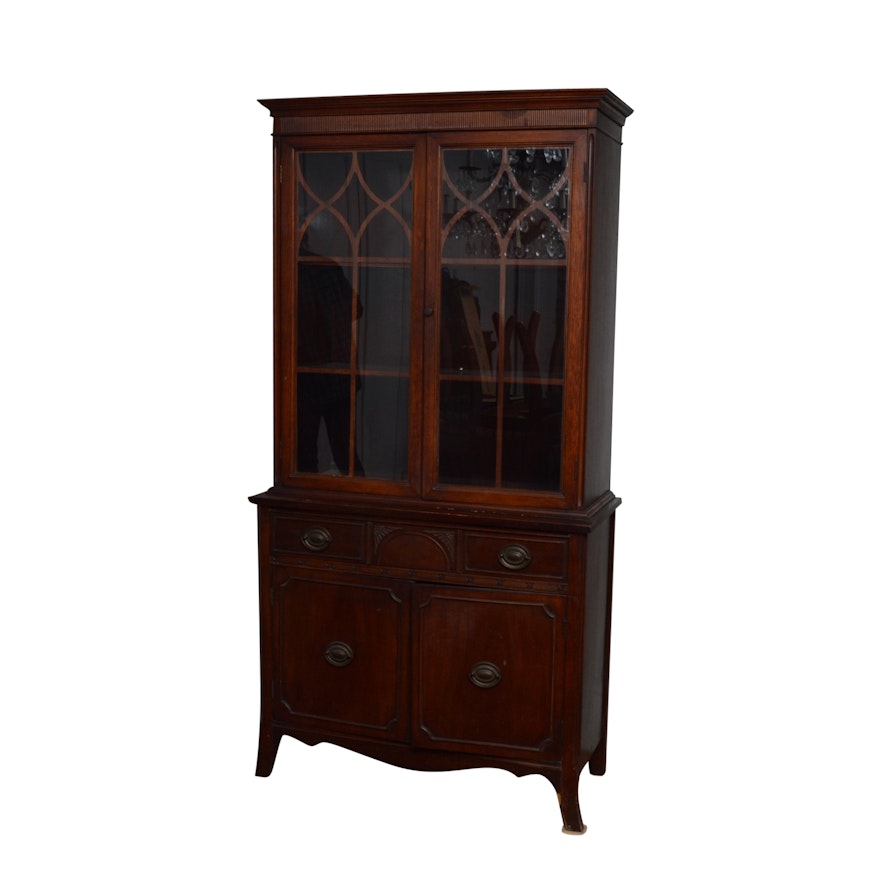 Federal Style Mahogany China Cabinet, Mid 20th Century