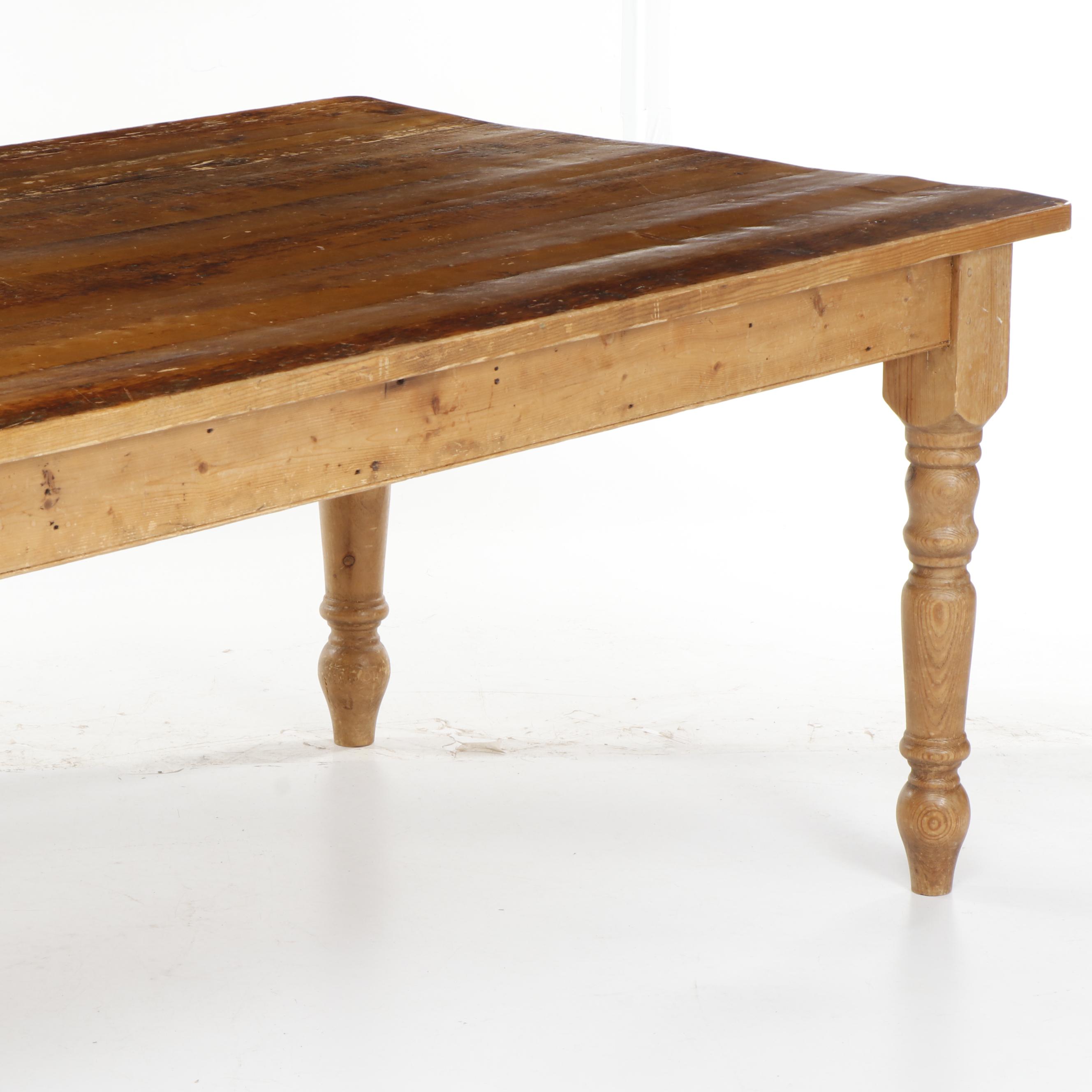 English Farmhouse Style Pine Dining Table With Turned Legs