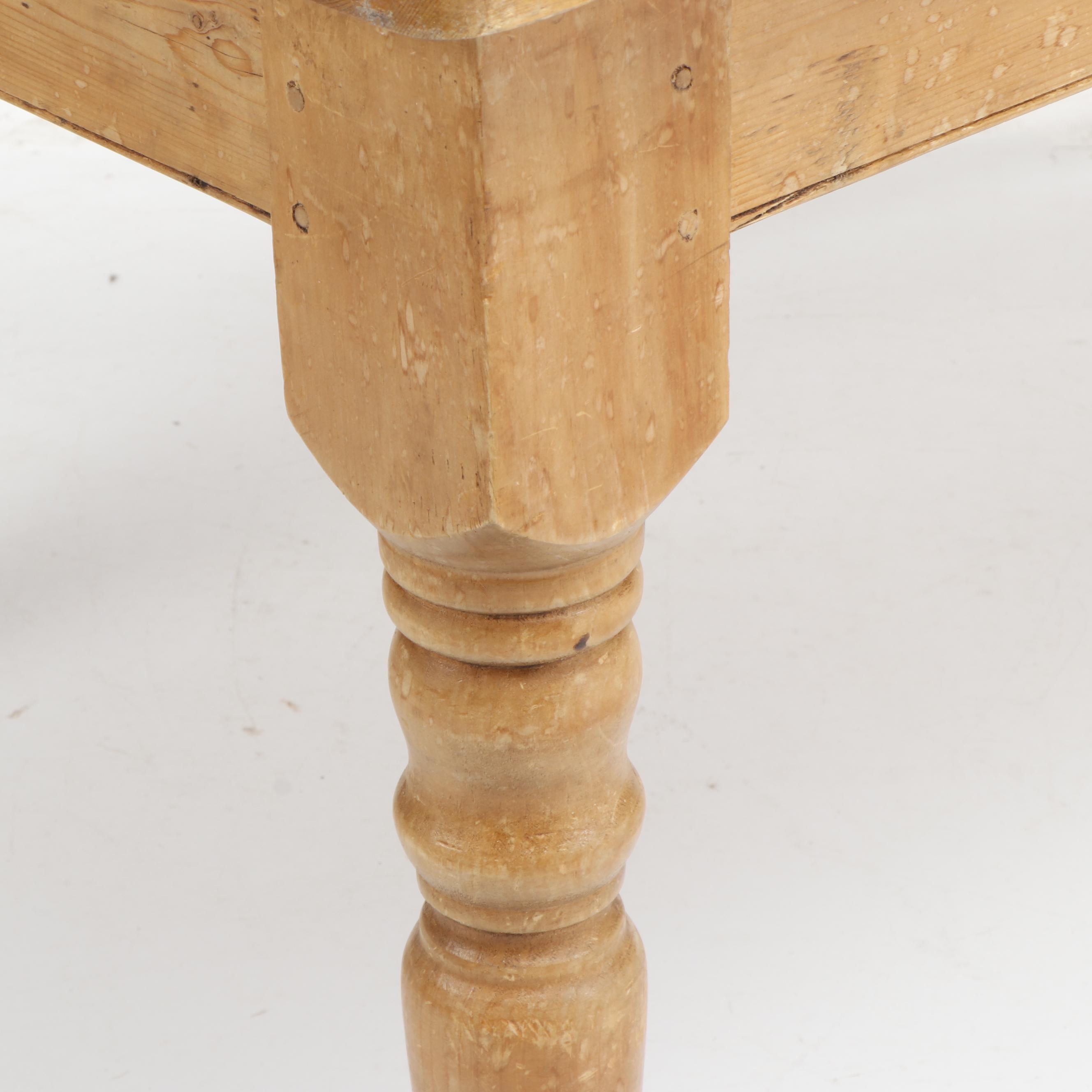 English Farmhouse Style Pine Dining Table With Turned Legs