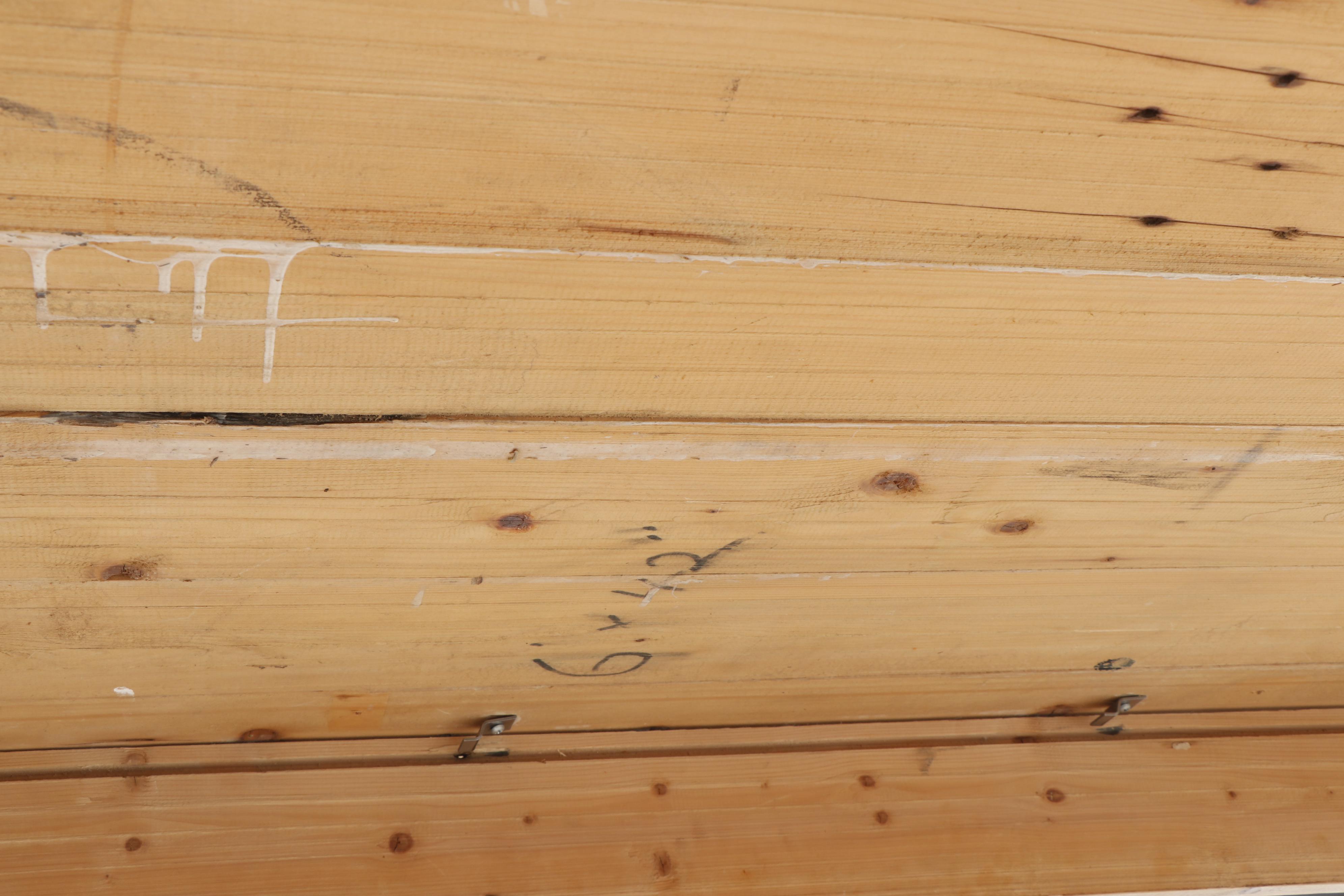 English Farmhouse Style Pine Dining Table With Turned Legs