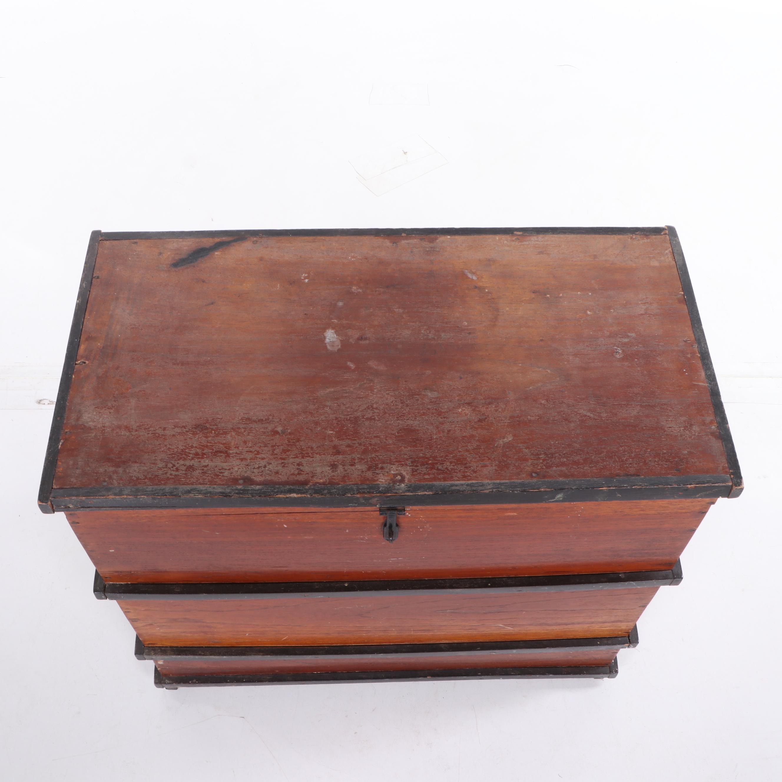 Hohner "Verdi III" Bass Piano Accordion with Cedar Trunk, Vintage