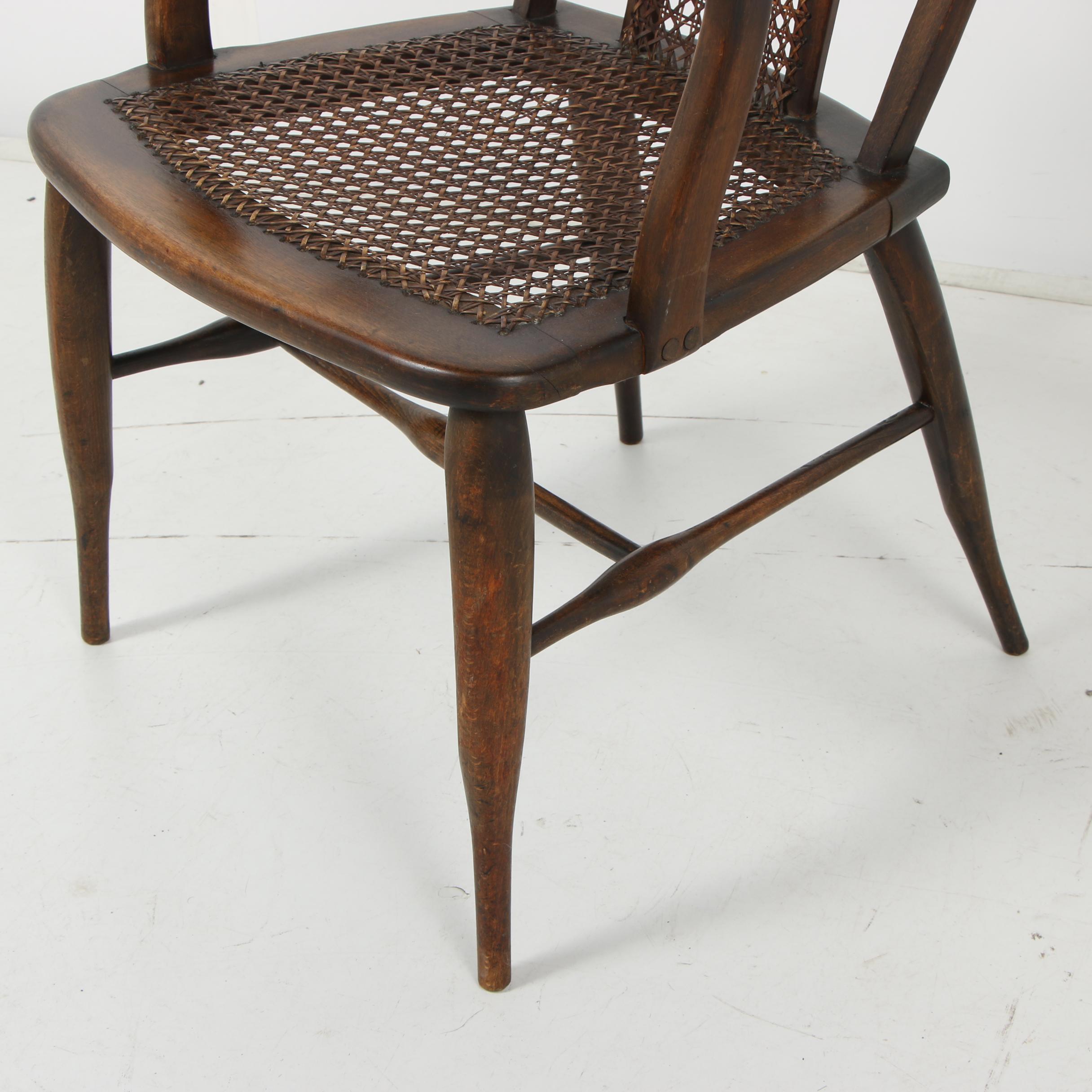 Queen Anne-Style Wooden Armchair with Caning