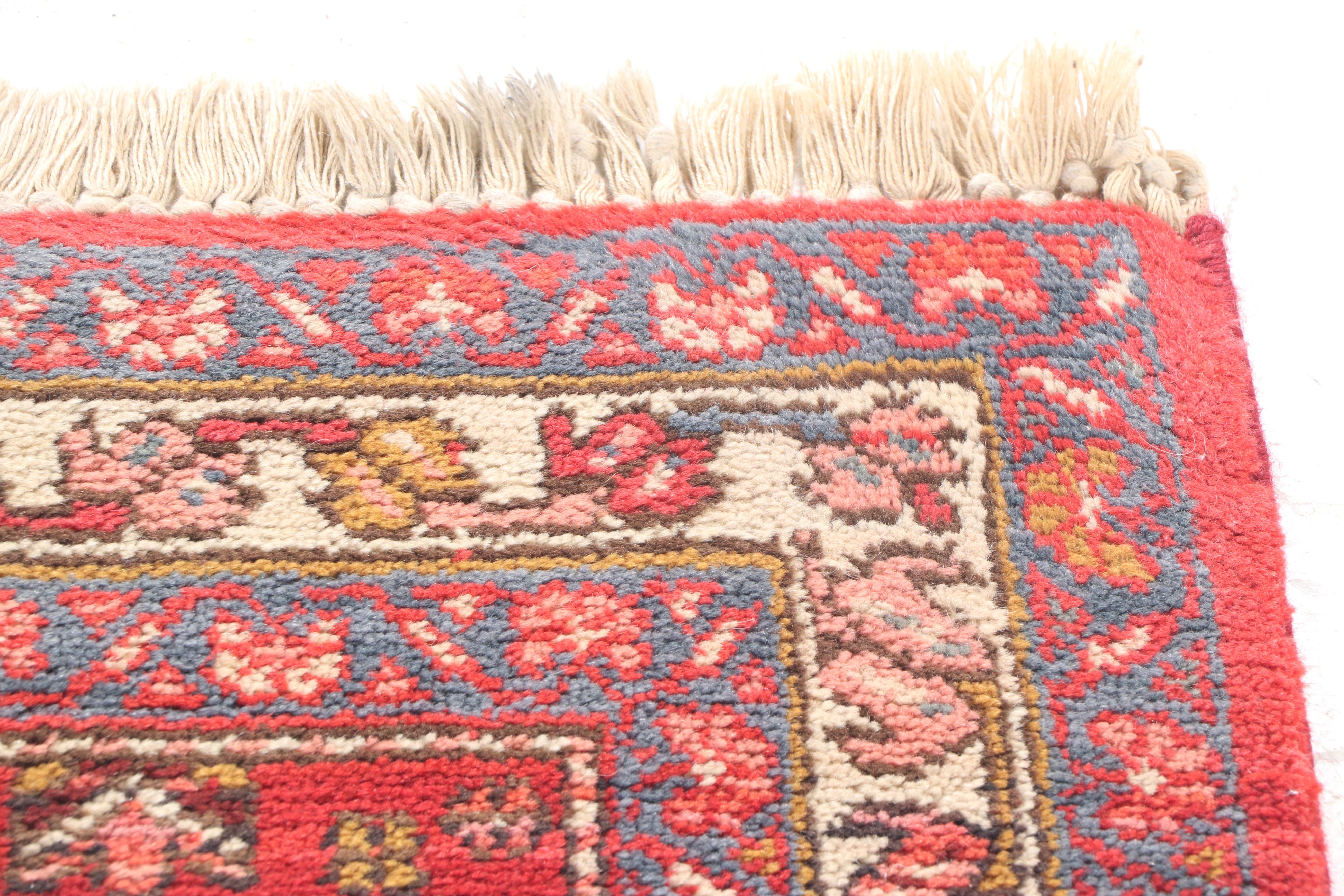 Louis de Poortere Belgian Machine Made Wool "Kadjar" Heriz Style Rug