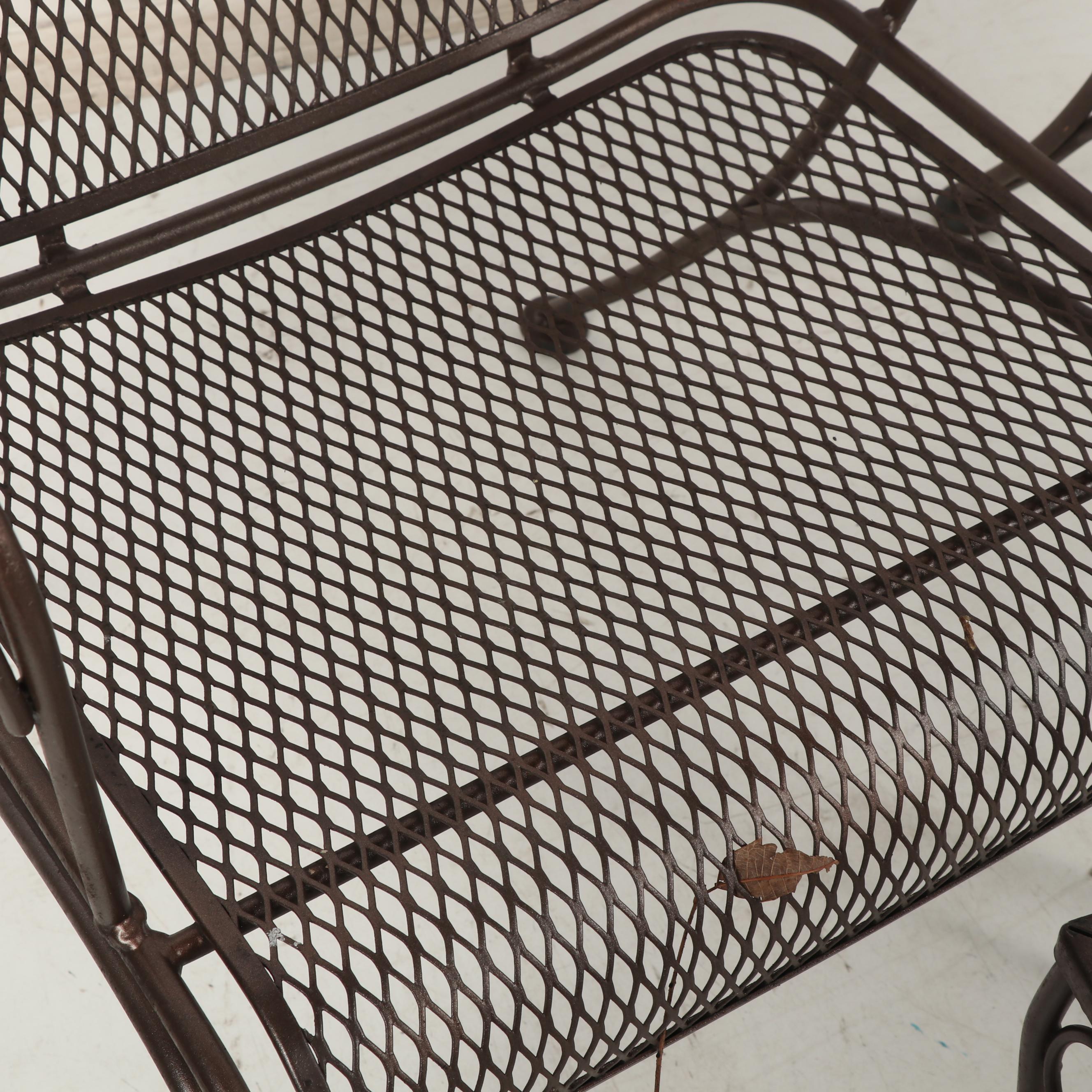 Pair of Patio Armchairs with Side Table