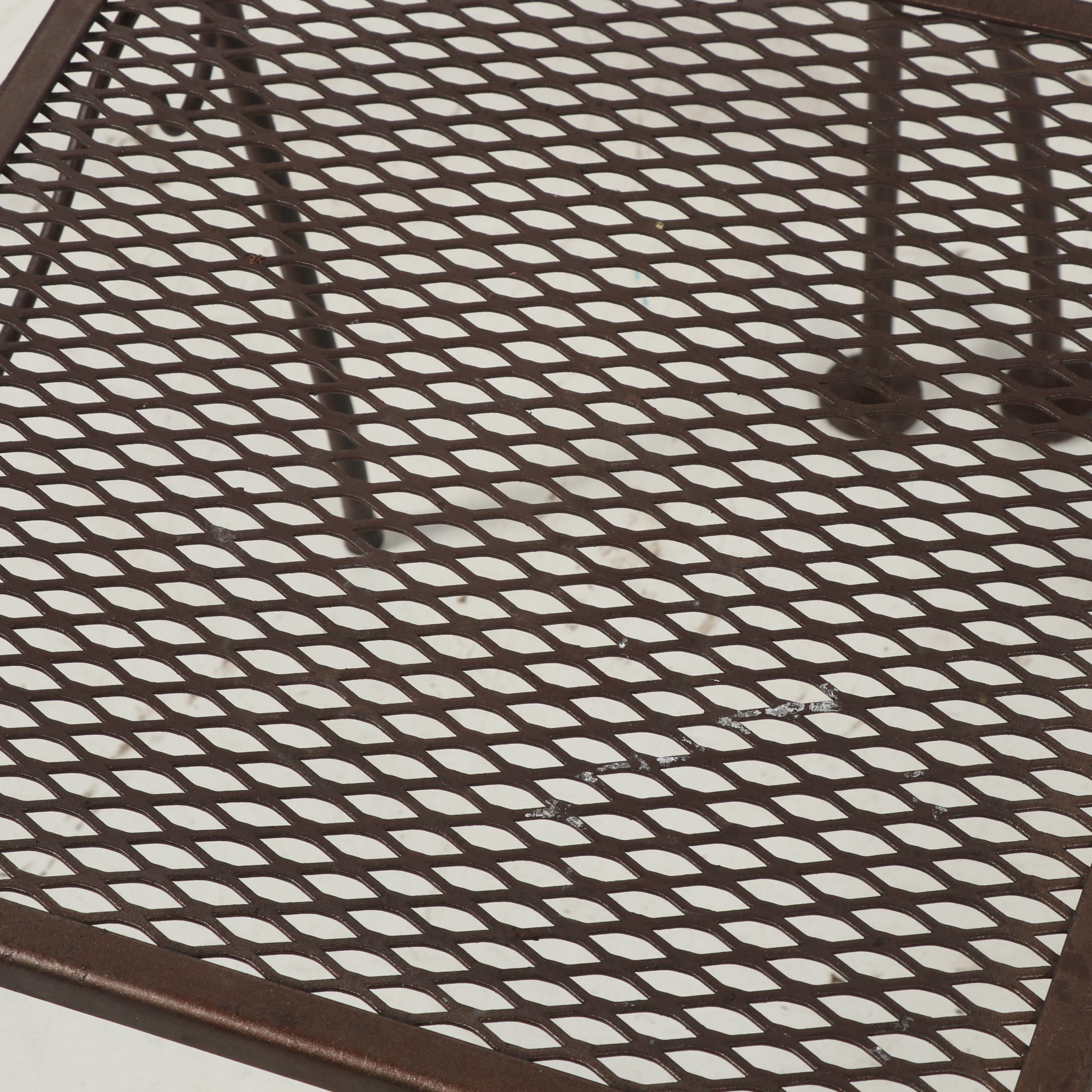 Pair of Patio Armchairs with Side Table