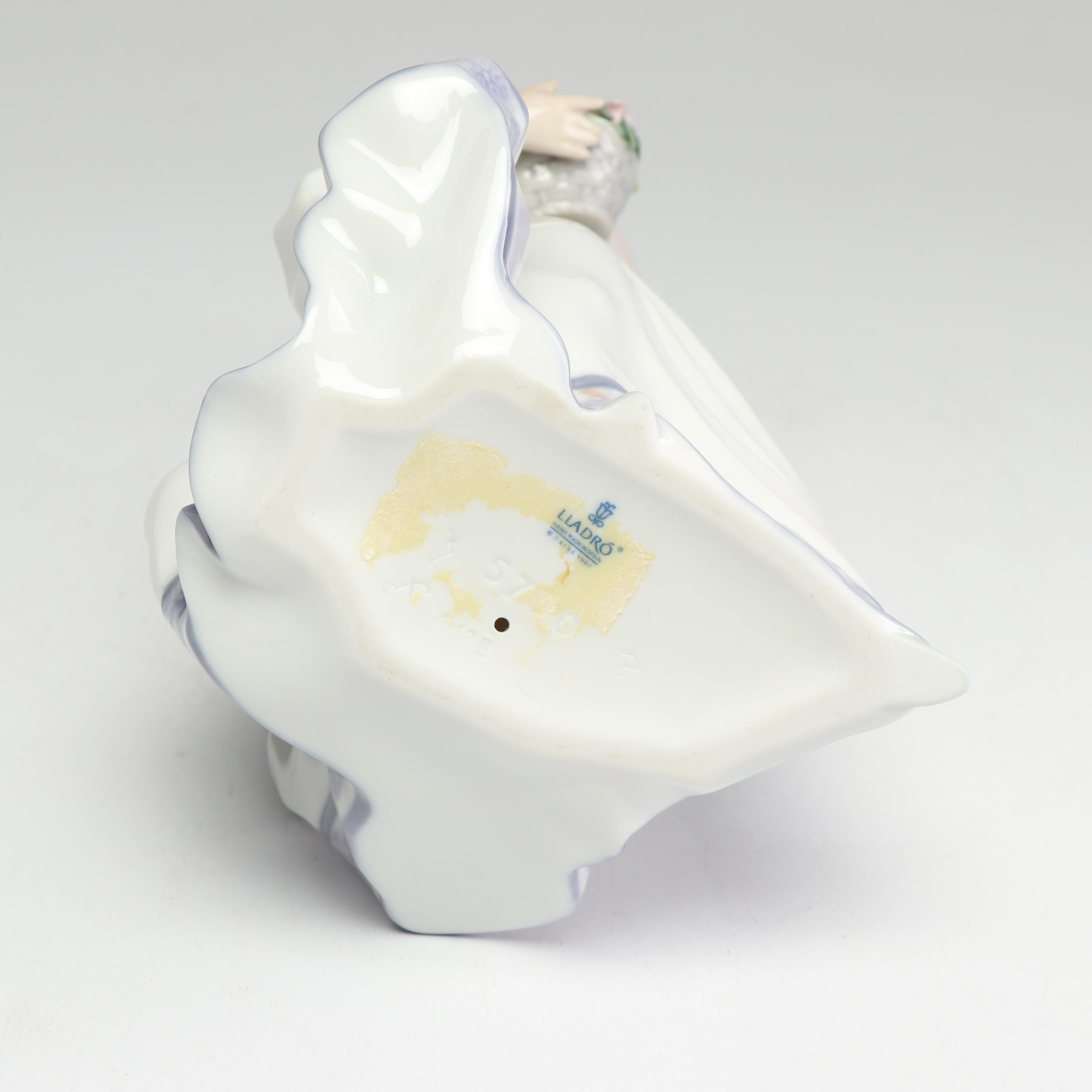 Lladró "Carefree" Porcelain Figurine