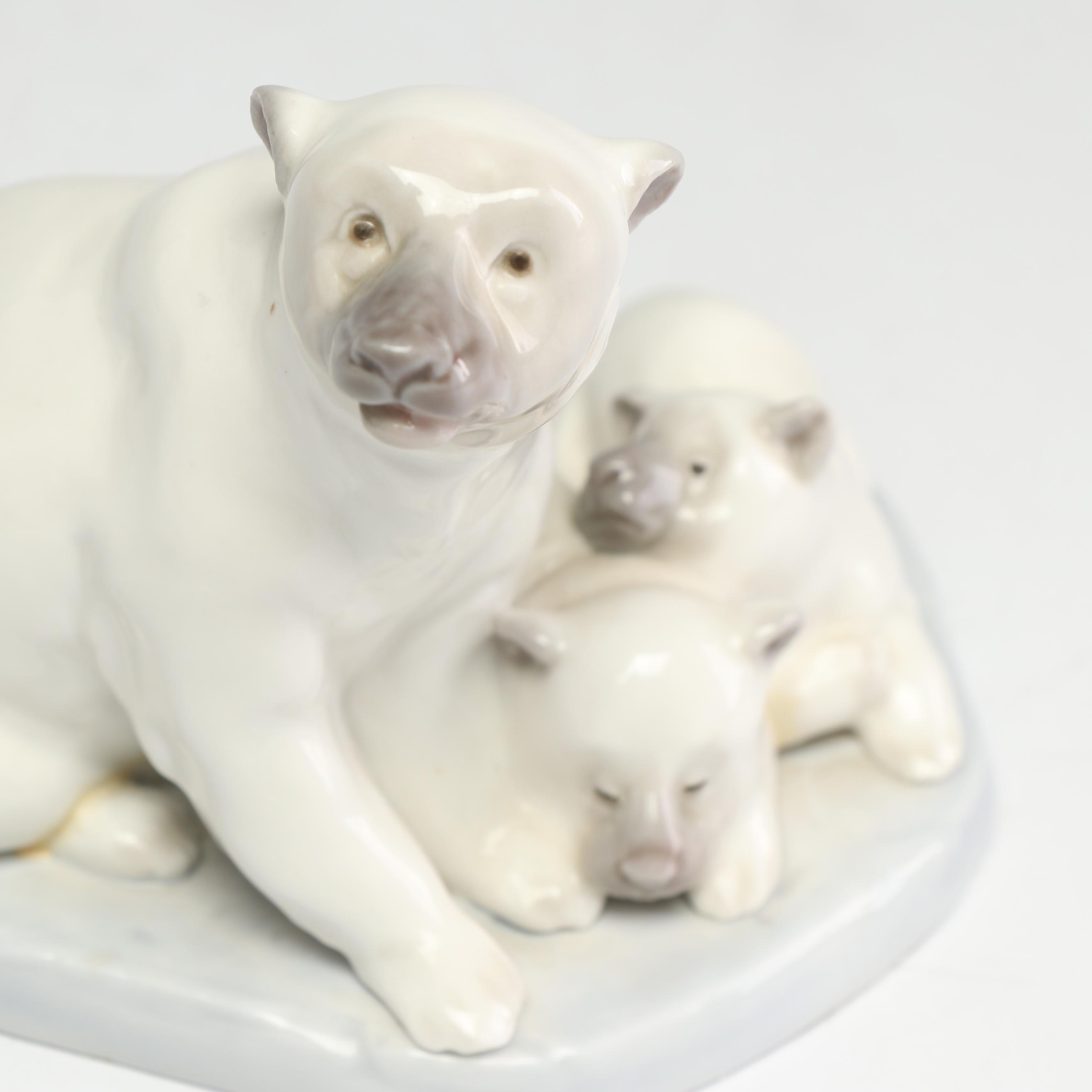 Lladró  "Polar Bear Family" Porcelain Figurine