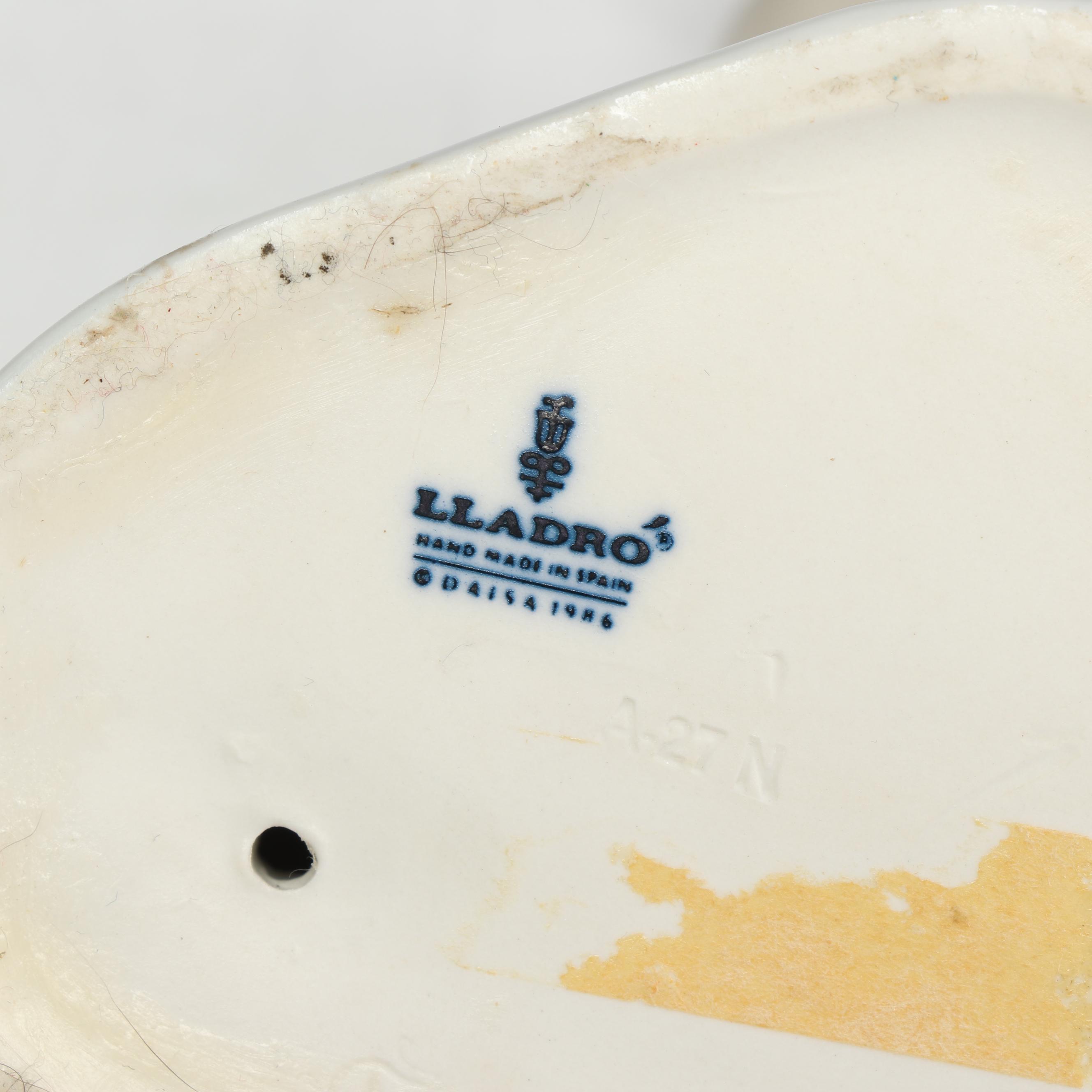 Lladró  "Polar Bear Family" Porcelain Figurine