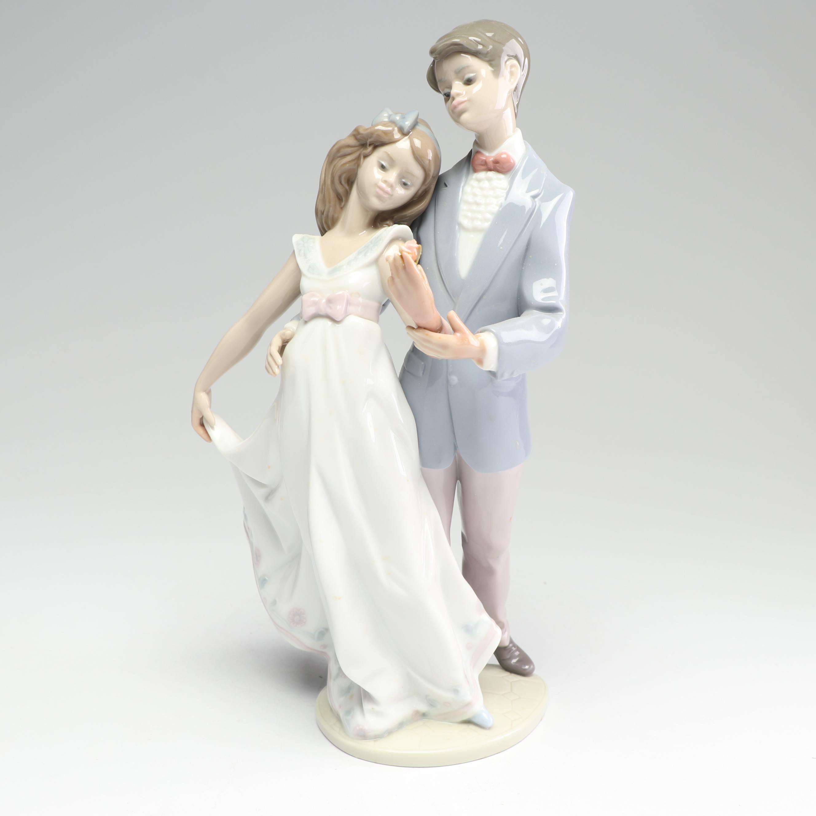 Lladró Collectors Society "Now and Forever" 1995  #7642 Porcelain Figurine