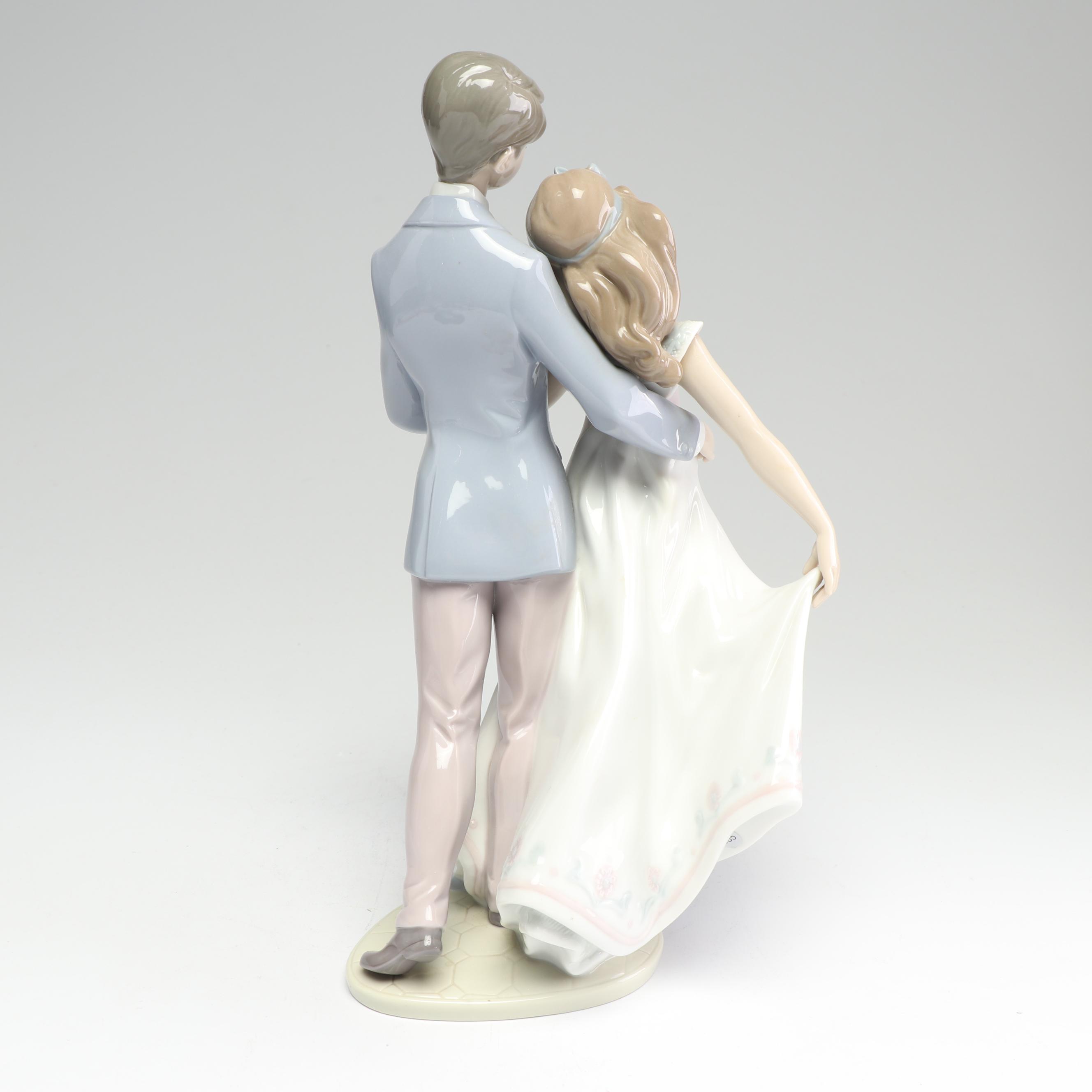 Lladró Collectors Society "Now and Forever" 1995  #7642 Porcelain Figurine