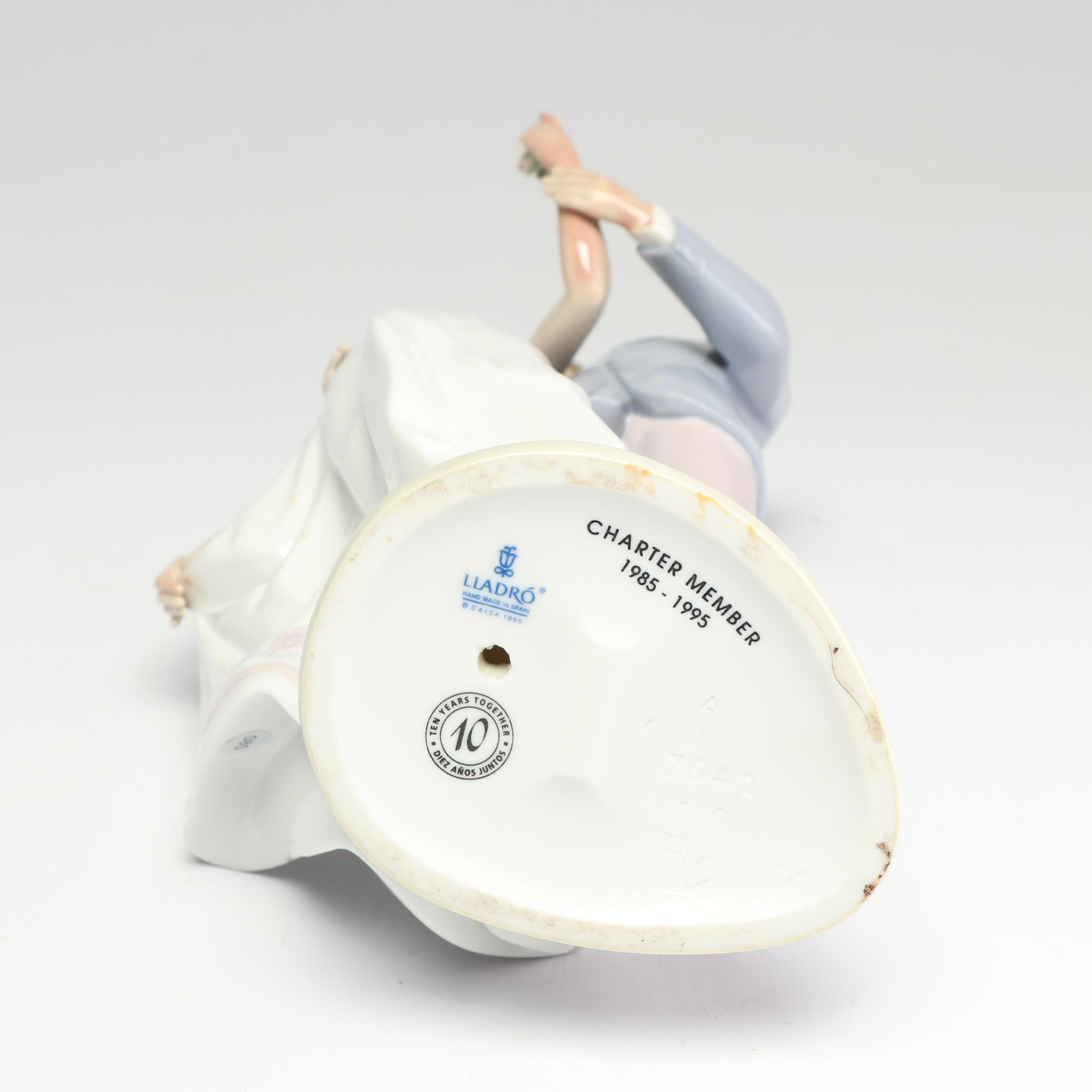 Lladró Collectors Society "Now and Forever" 1995  #7642 Porcelain Figurine