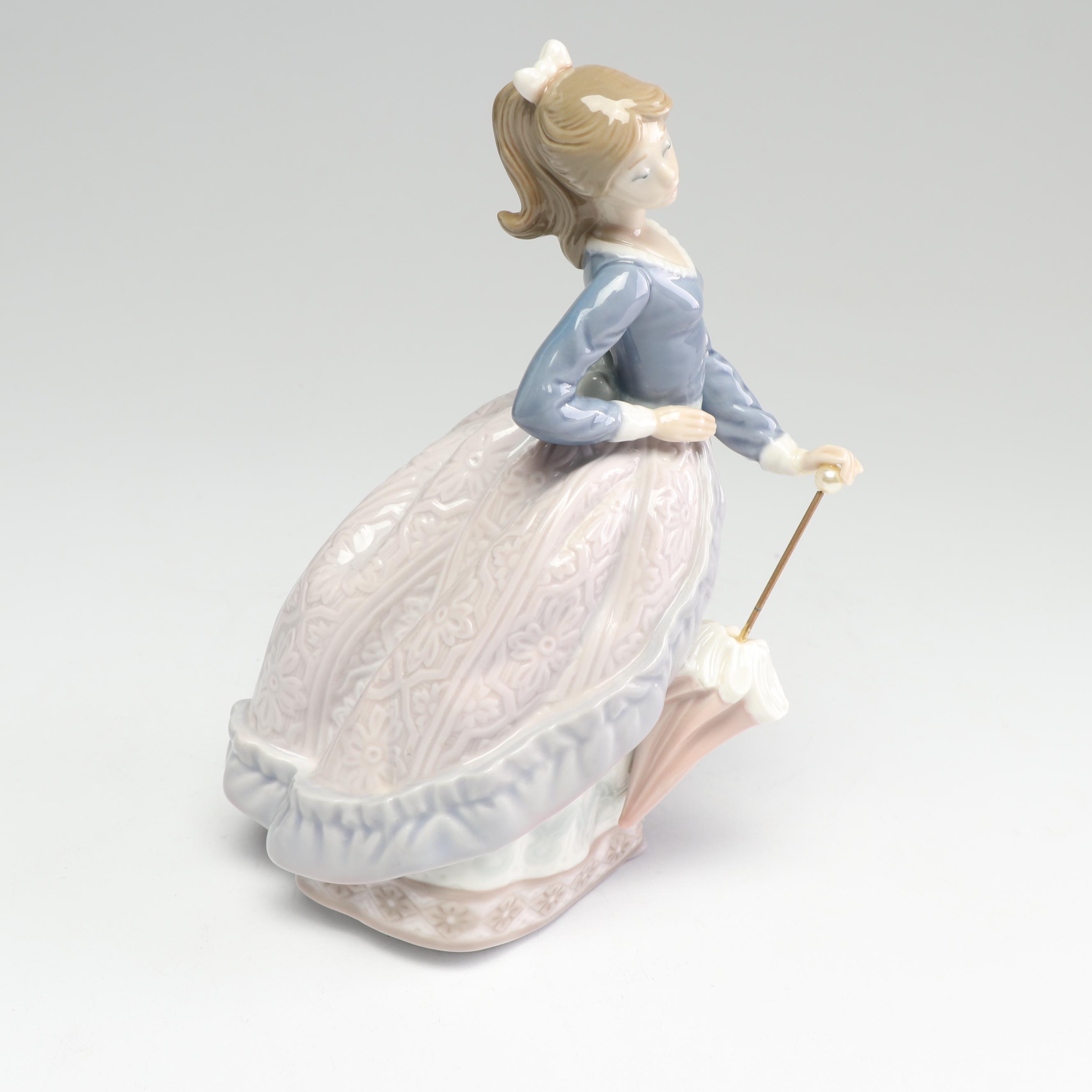 Lladró "Evita" #5212 Porcelain Figurine