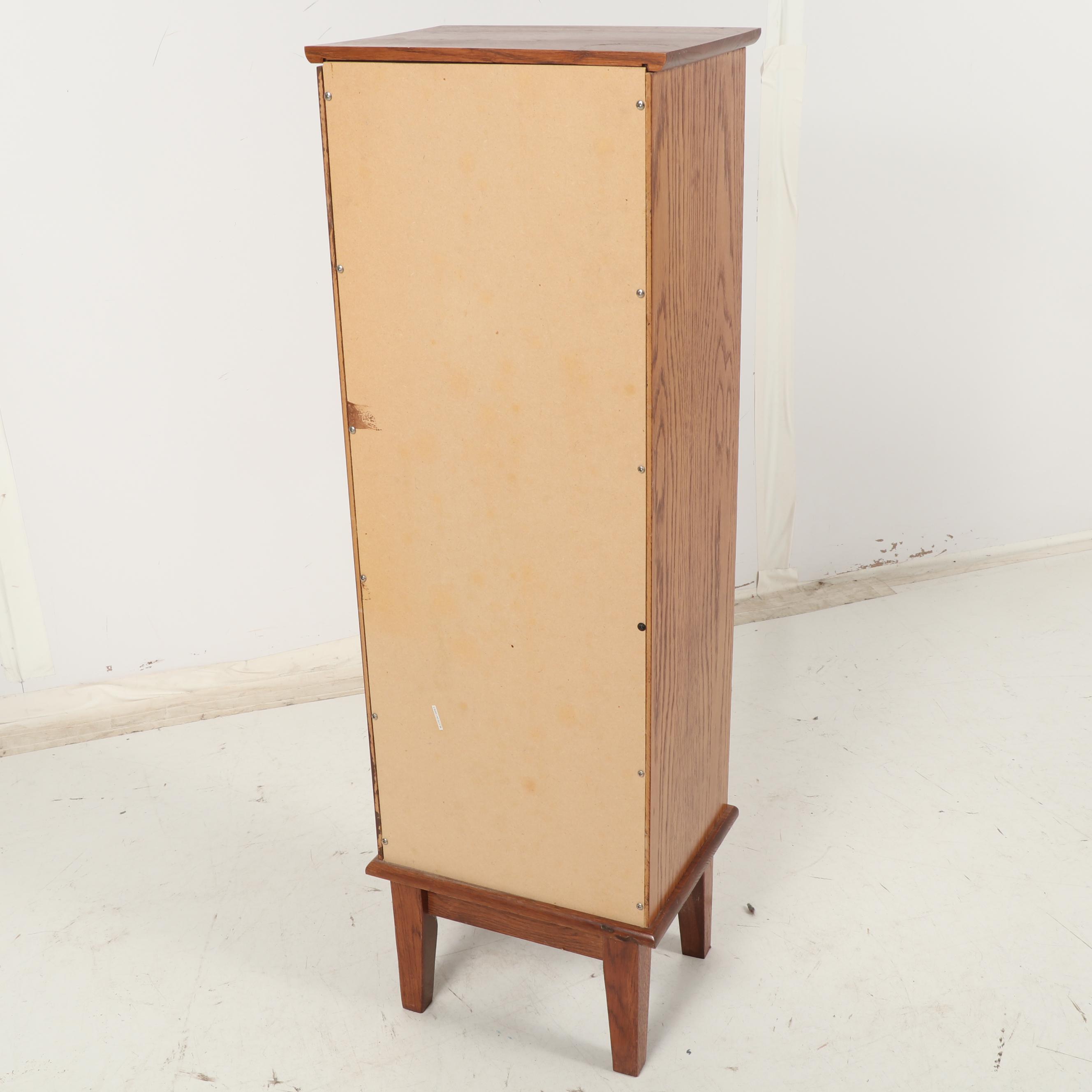 Small Oak Cabinet, Mid to Late 20th Century