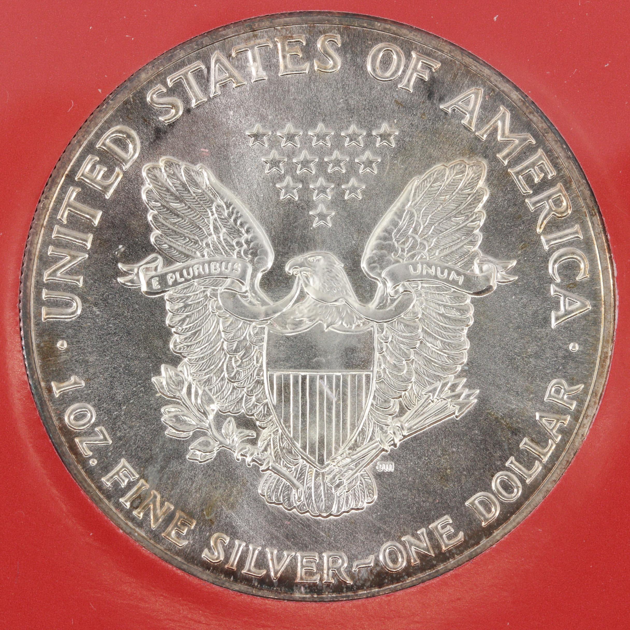 Box Set of Twenty Uncirculated American Silver Eagle Bullion Coins, 1986 to 2005